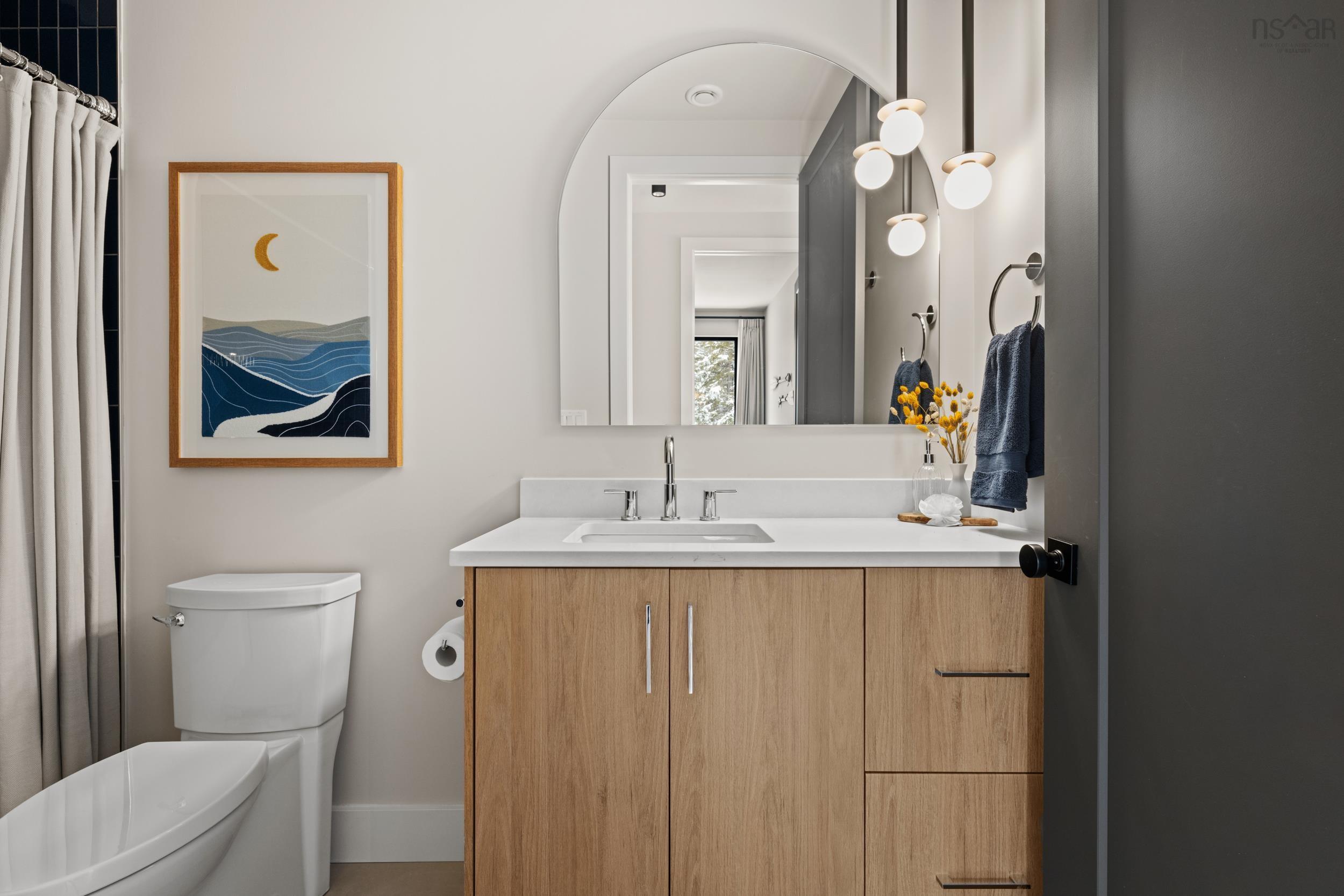 $995,000.00: 369 Meek Arm Trail, Mount Uniacke