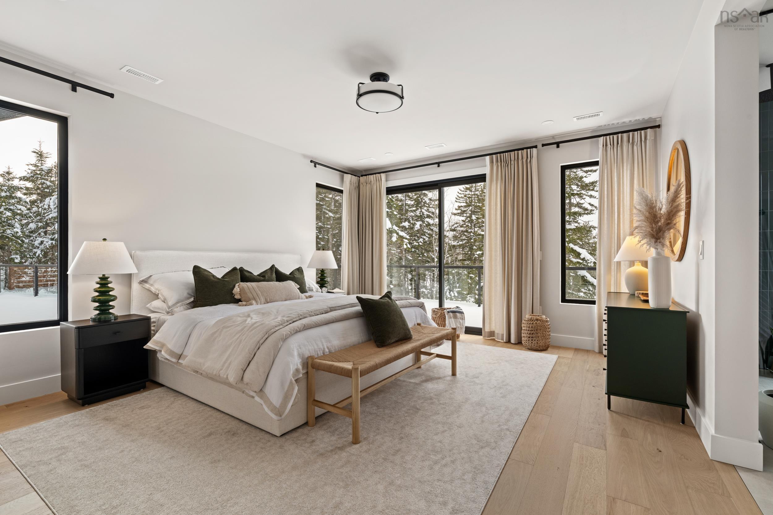 $995,000.00: 369 Meek Arm Trail, Mount Uniacke