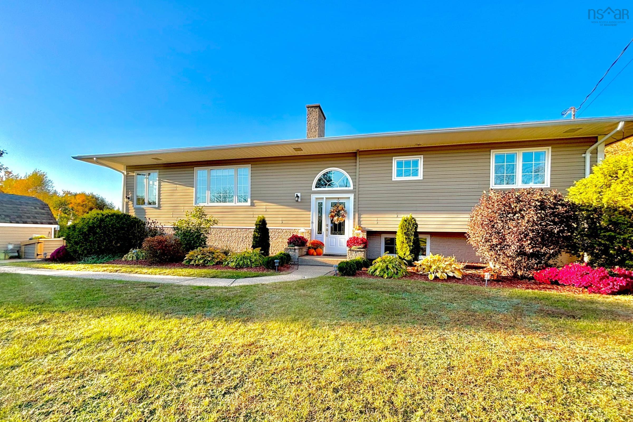 $532,990.00: 98 Poplar Drive, Meadowvale