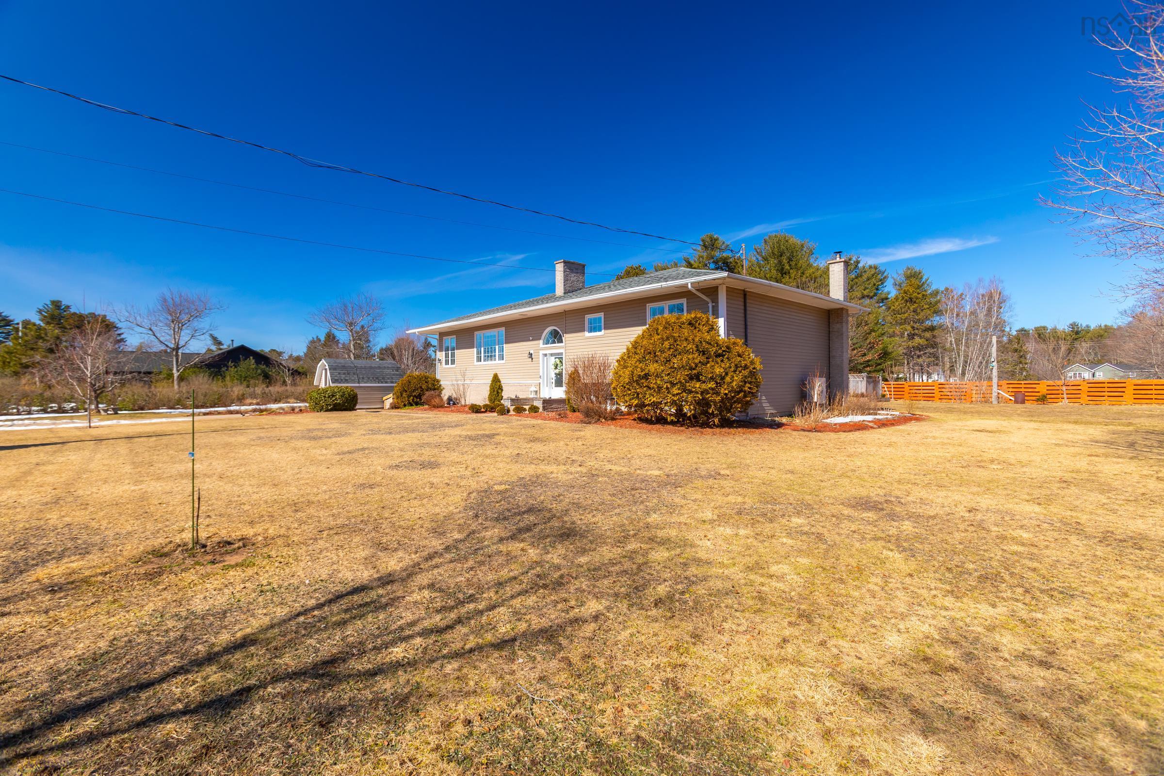 $532,990.00: 98 Poplar Drive, Meadowvale