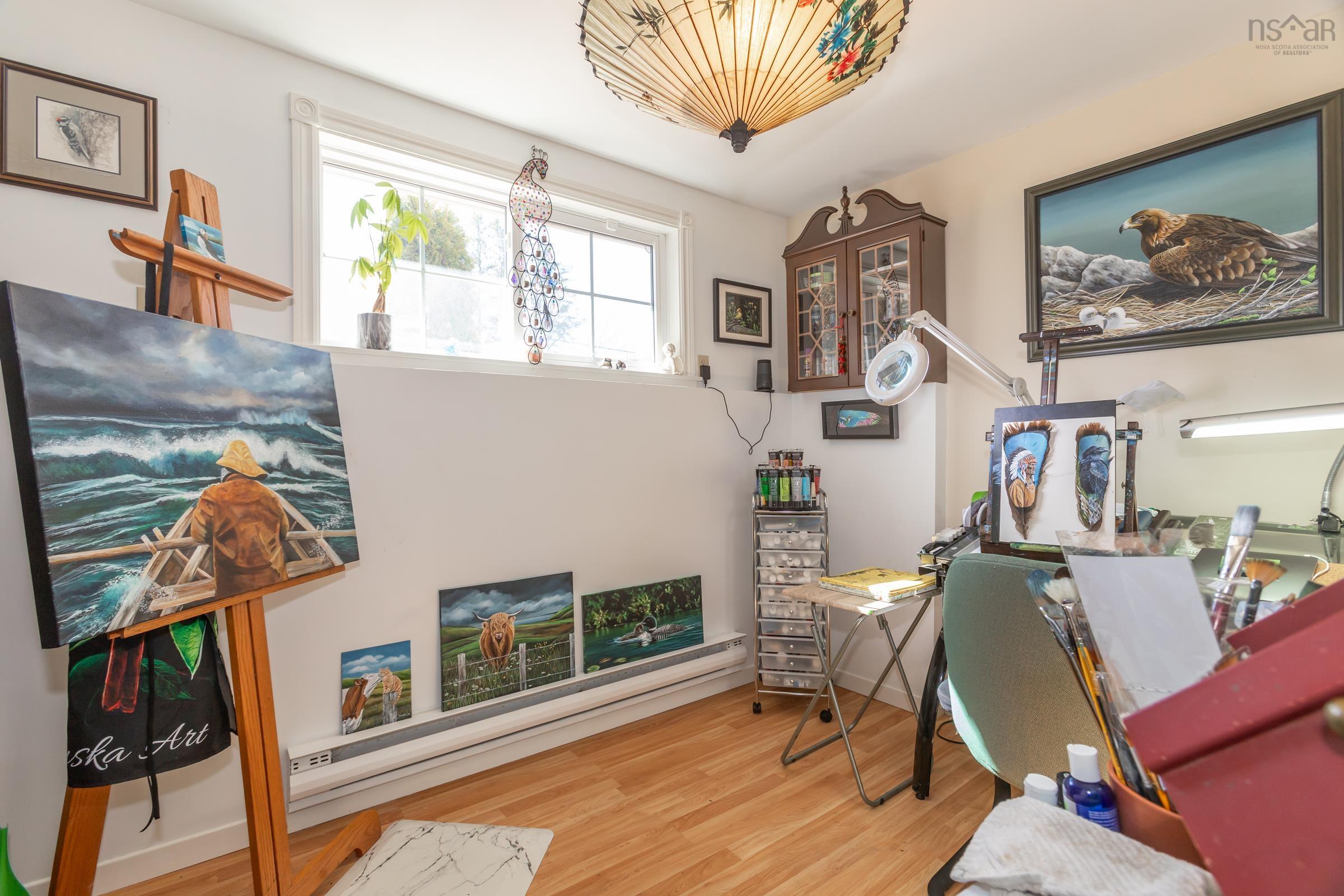 $532,990.00: 98 Poplar Drive, Meadowvale