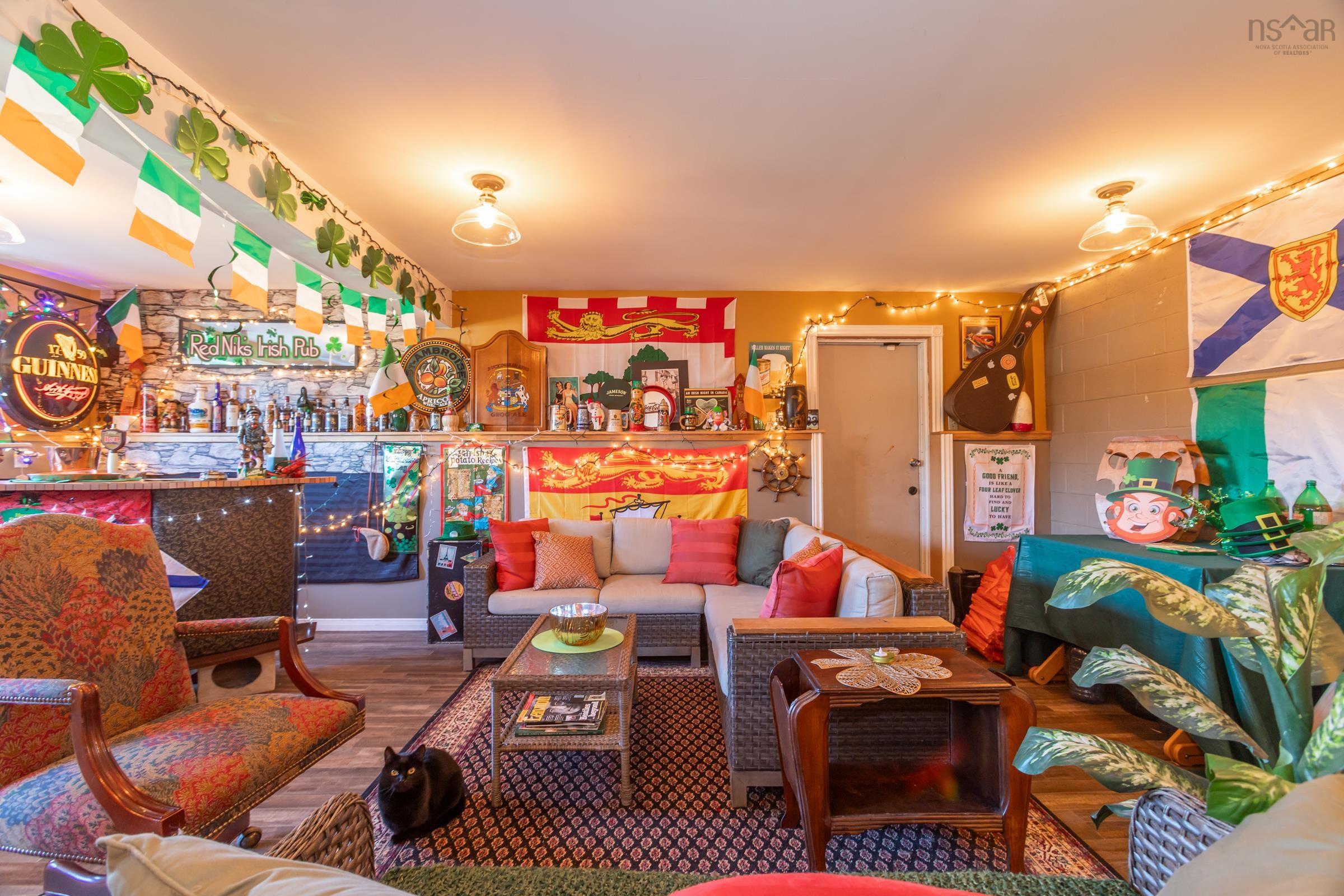 $532,990.00: 98 Poplar Drive, Meadowvale