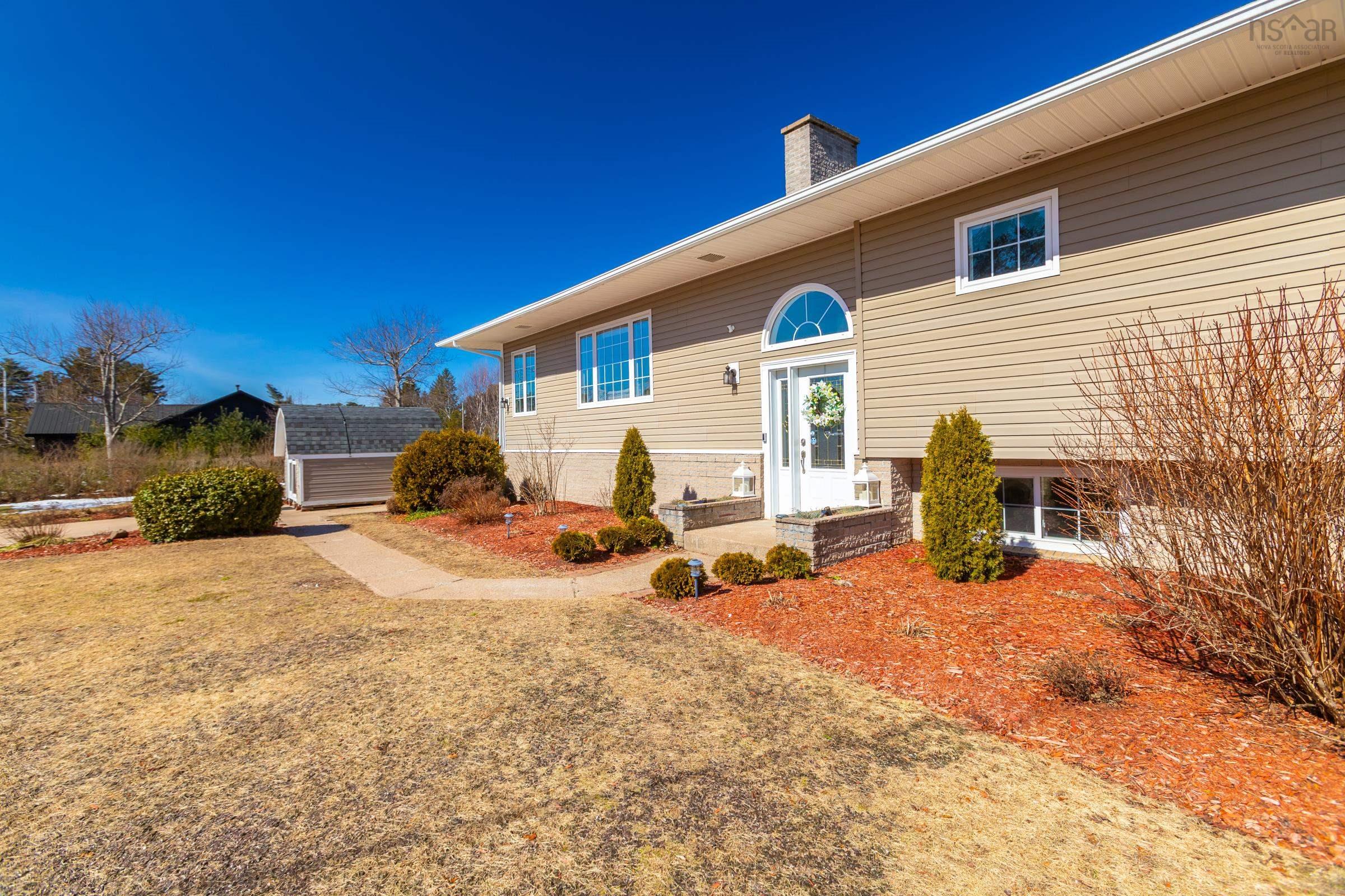 $532,990.00: 98 Poplar Drive, Meadowvale