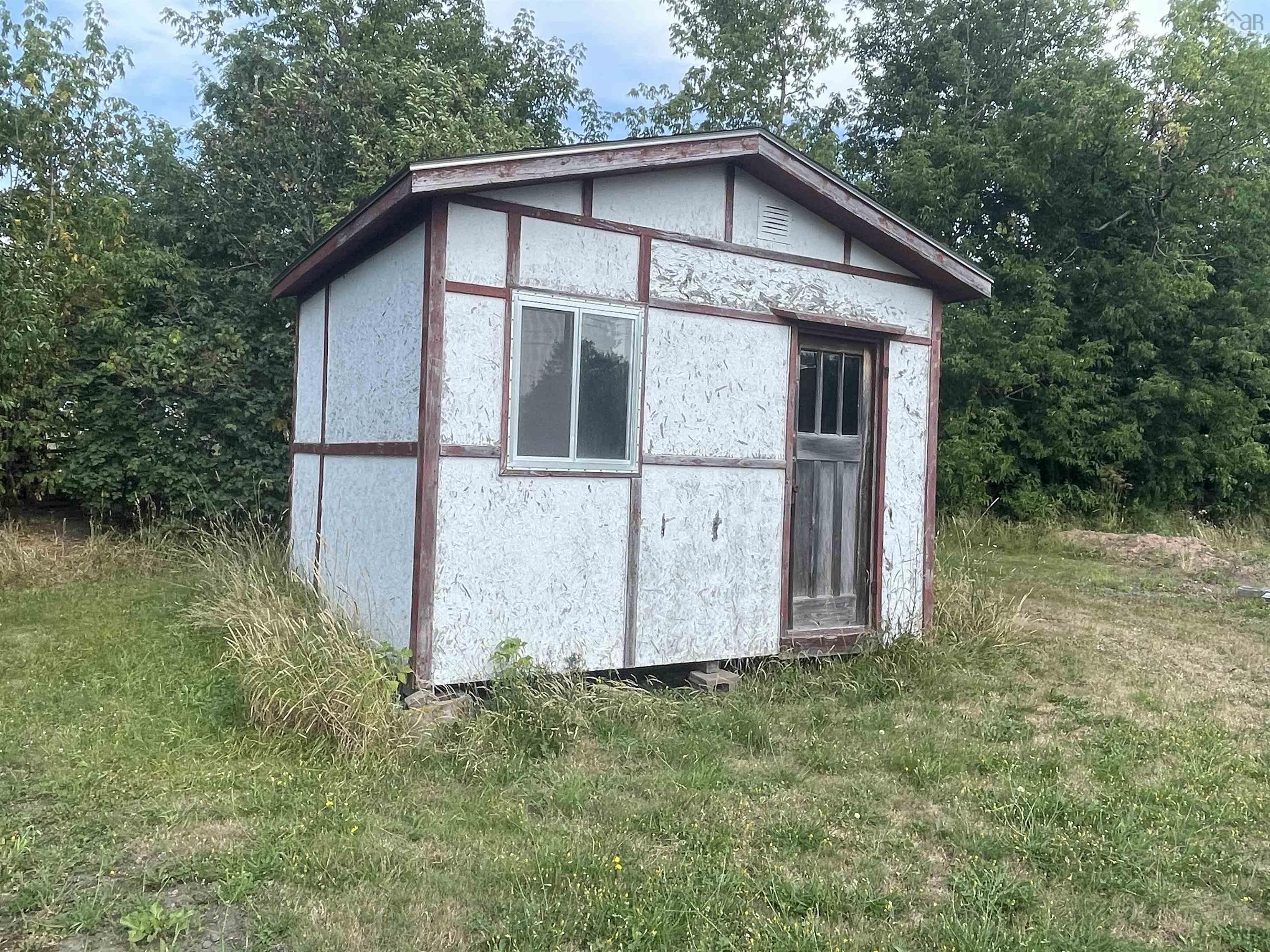 $159,900.00: 44 Chapel Street, Springhill