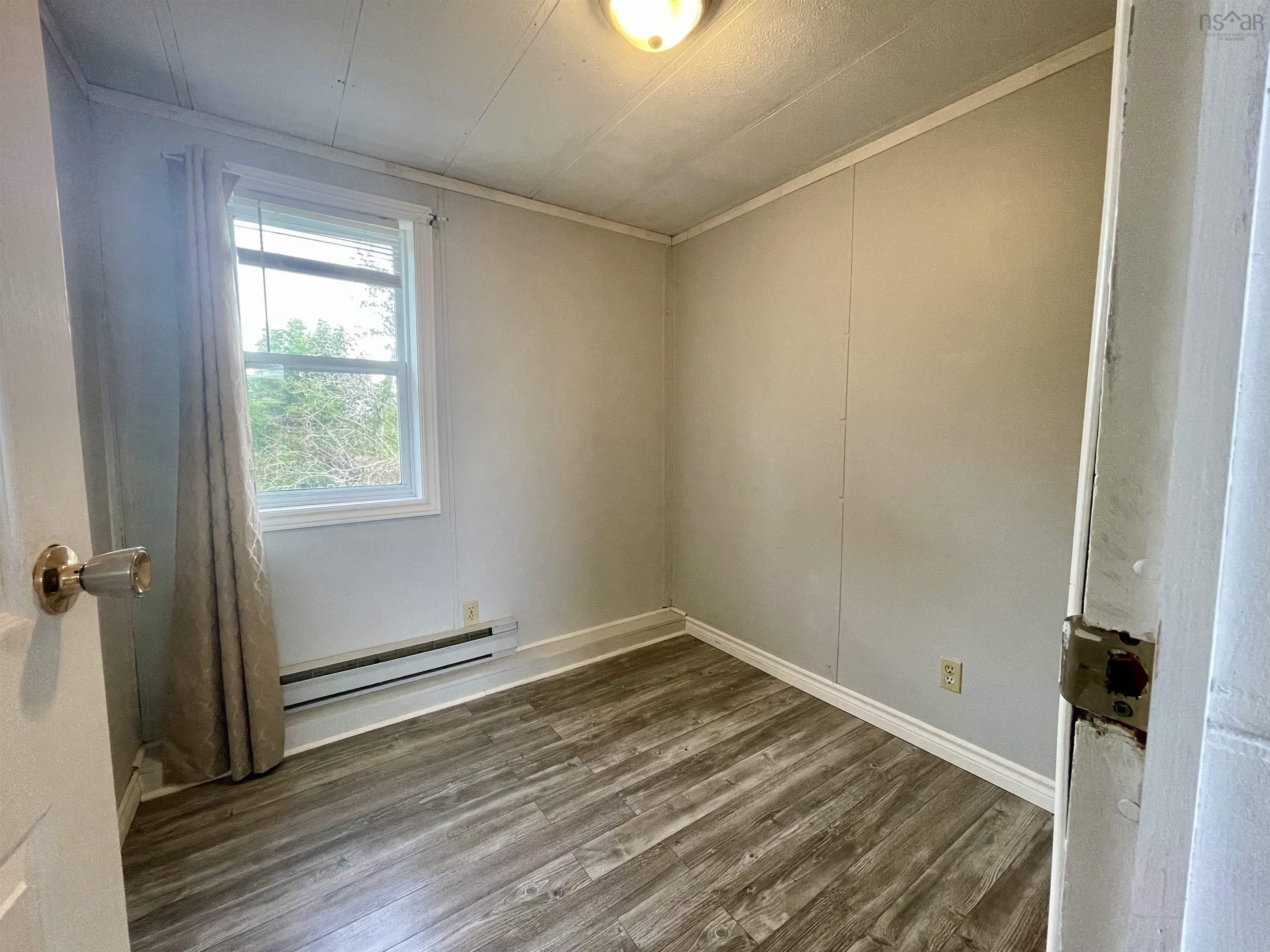 $159,900.00: 44 Chapel Street, Springhill