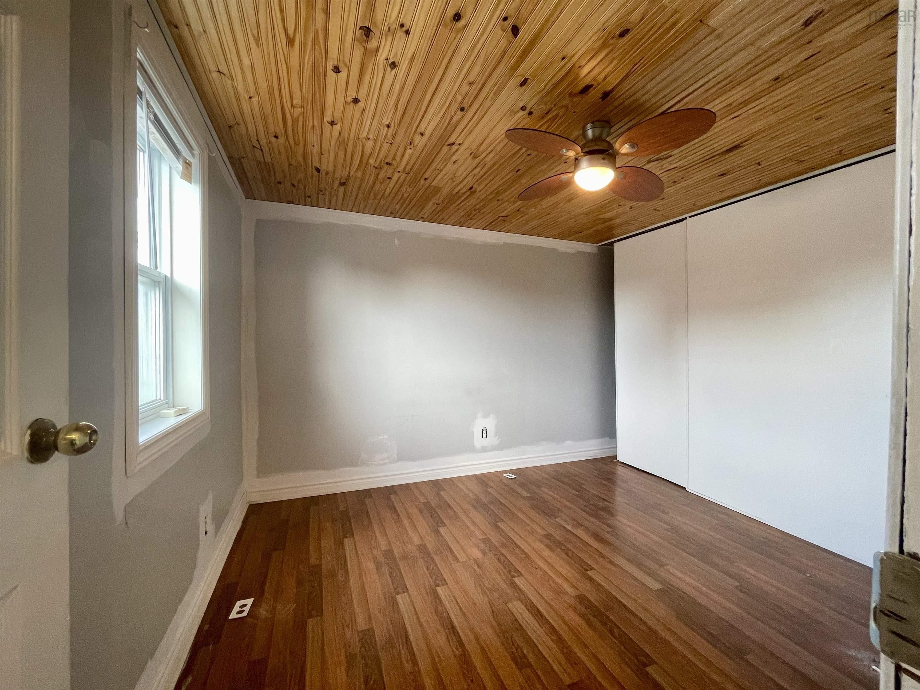 $159,900.00: 44 Chapel Street, Springhill