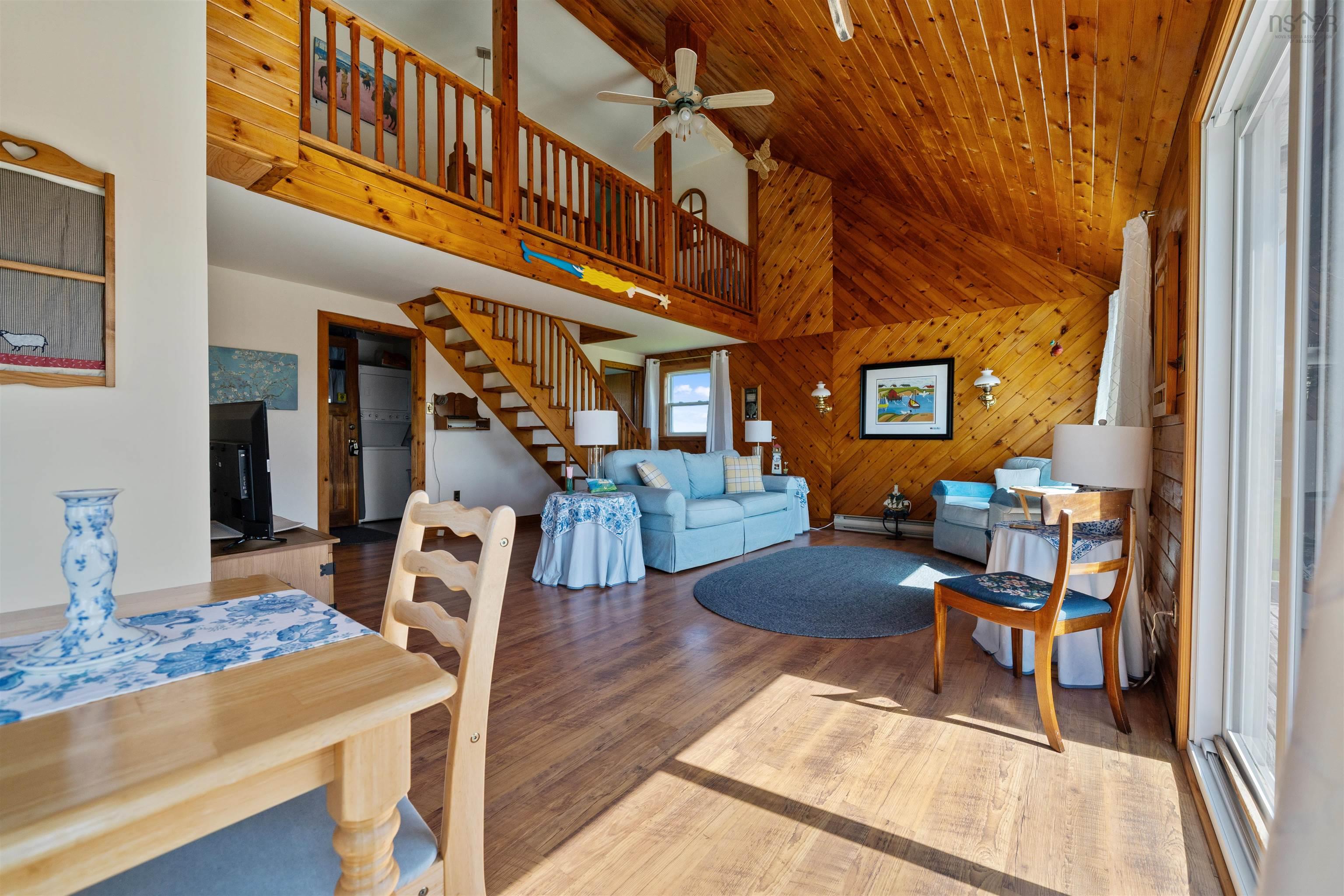 $449,000.00: 23 Hilltop Lane, Caribou Island