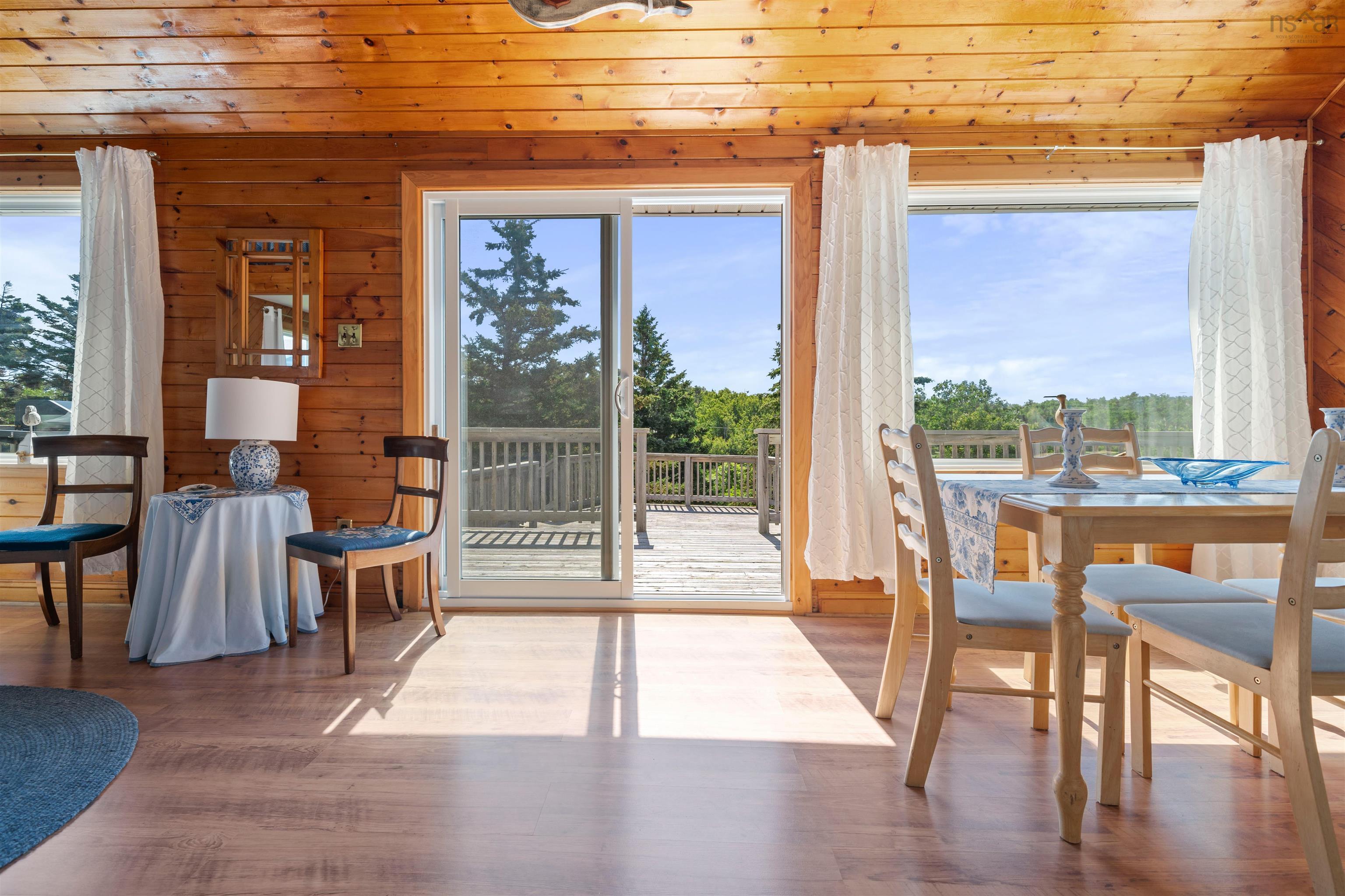 $449,000.00: 23 Hilltop Lane, Caribou Island