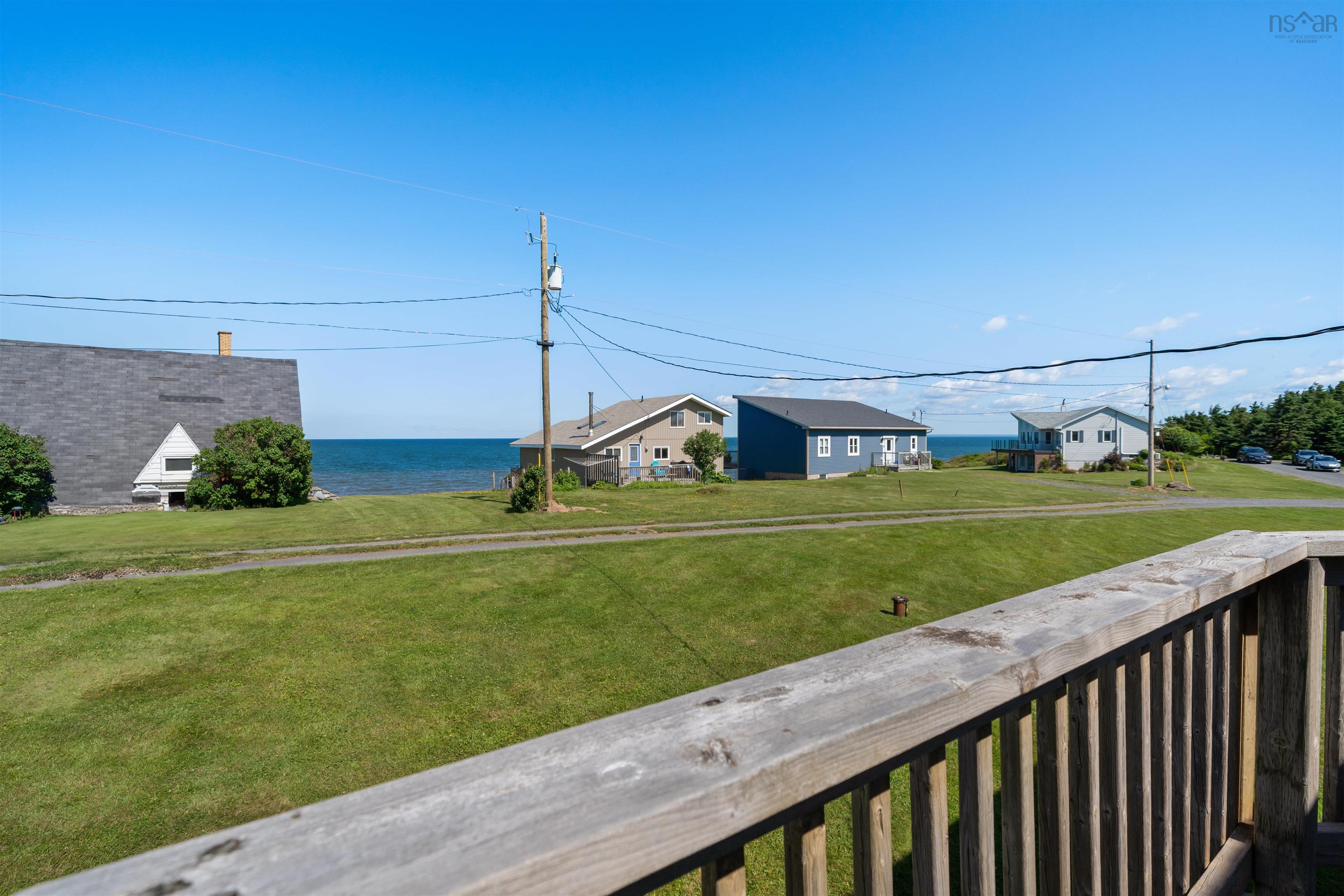 $449,000.00: 23 Hilltop Lane, Caribou Island