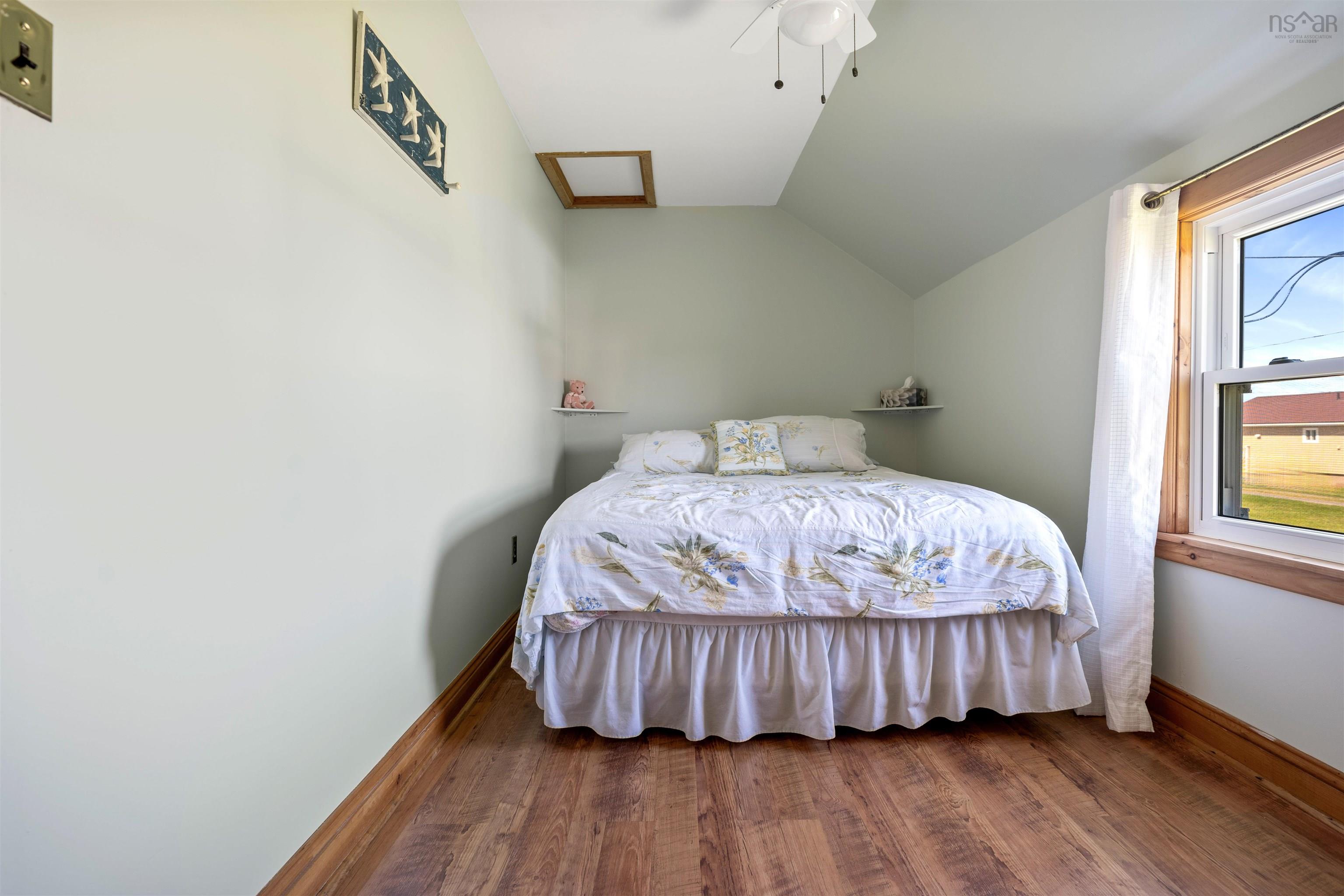 $449,000.00: 23 Hilltop Lane, Caribou Island