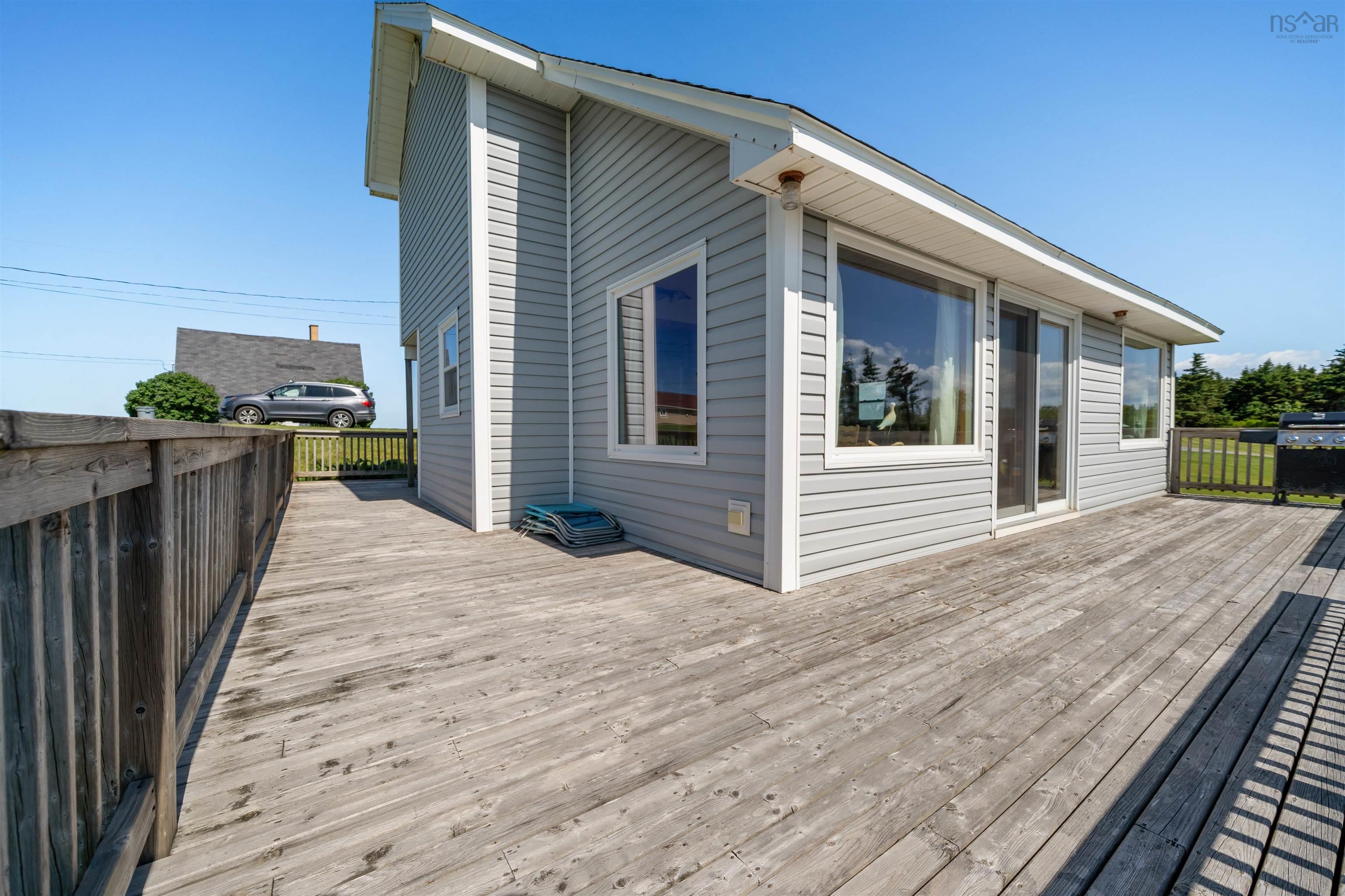 $449,000.00: 23 Hilltop Lane, Caribou Island