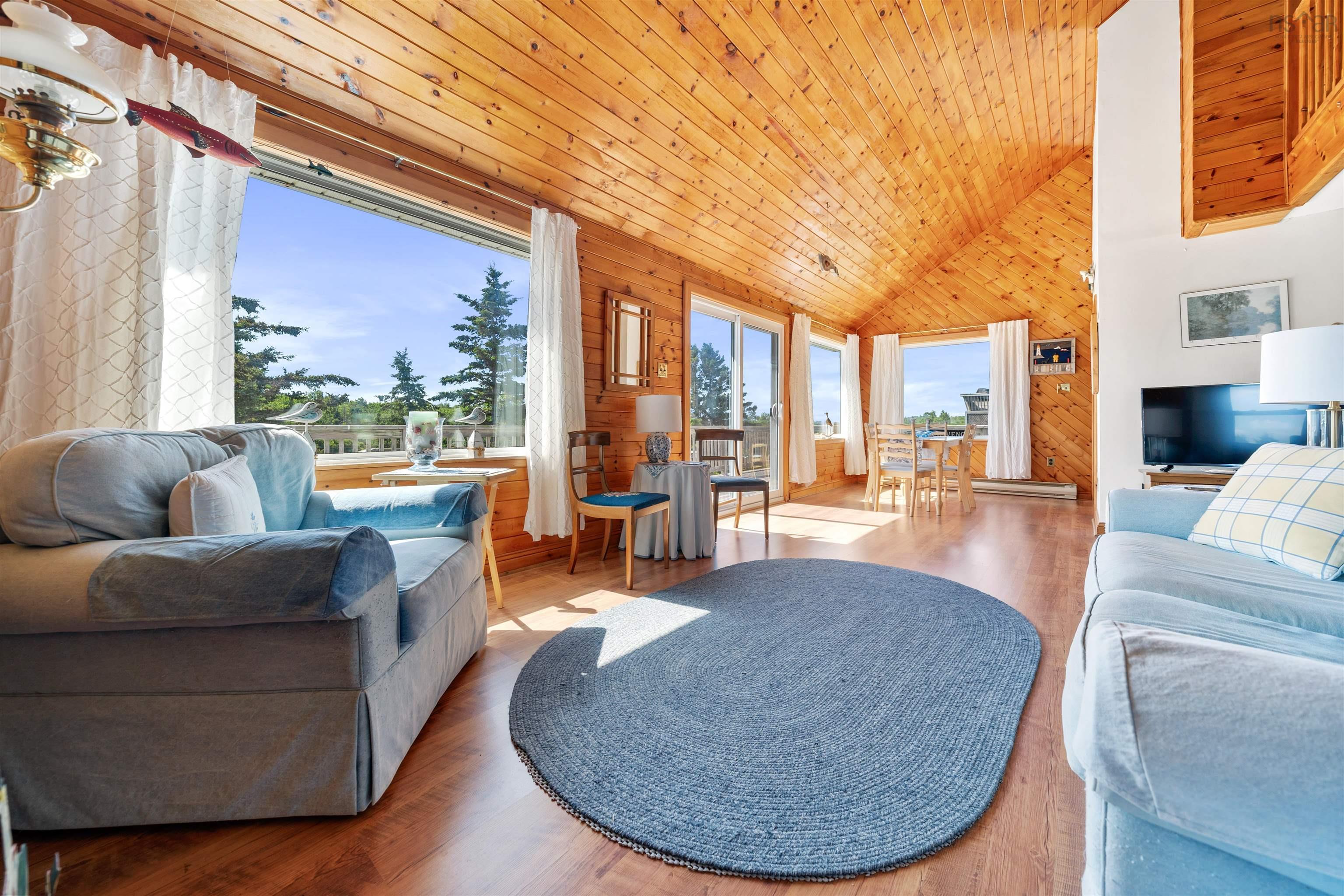 $449,000.00: 23 Hilltop Lane, Caribou Island