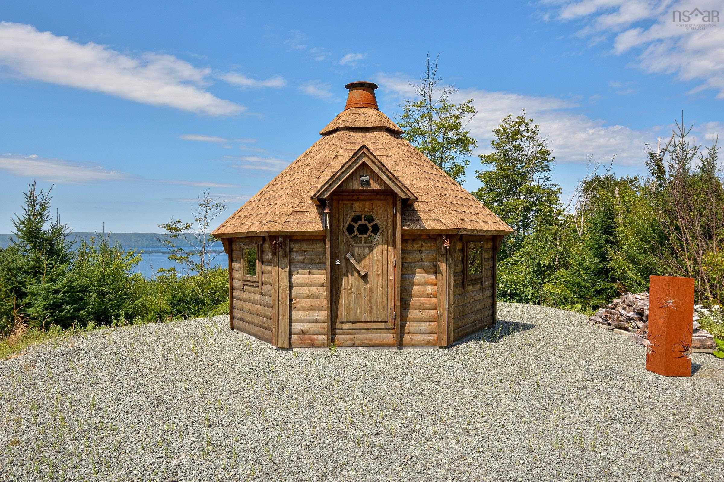 $1,995,000.00: 11 and 23 Golden View Drive, St George