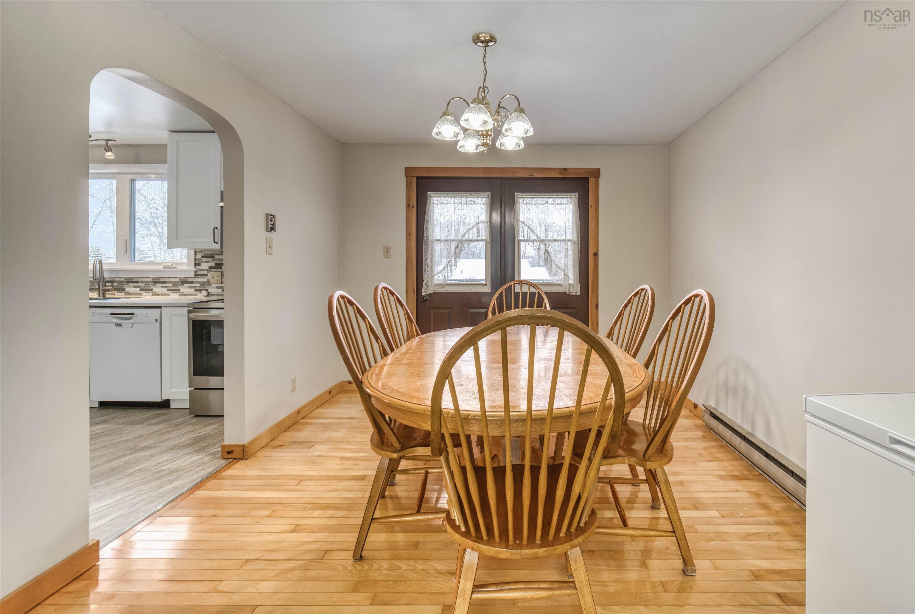 $499,900.00: 5 Alpine Drive, Bridgewater