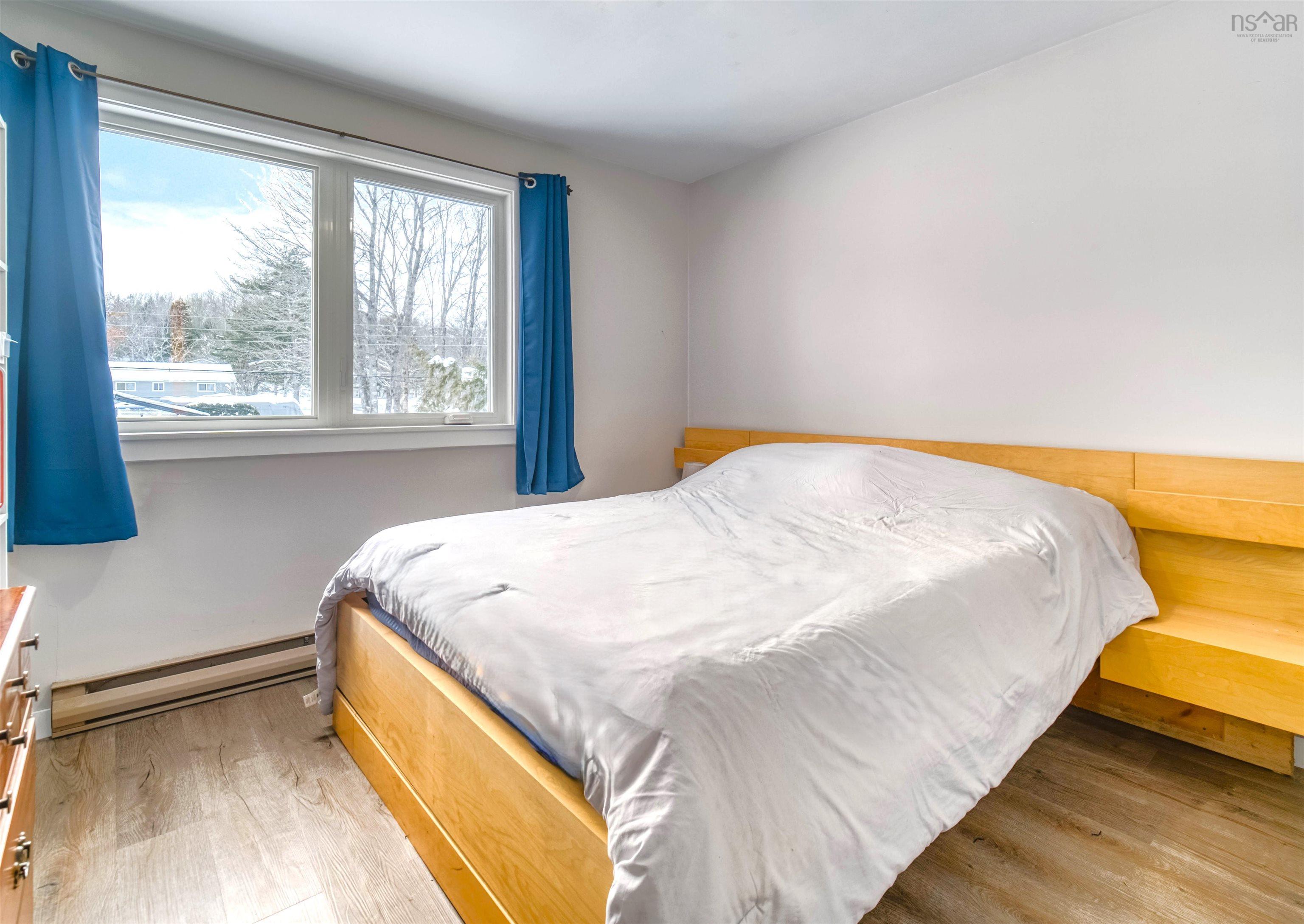 $499,900.00: 5 Alpine Drive, Bridgewater