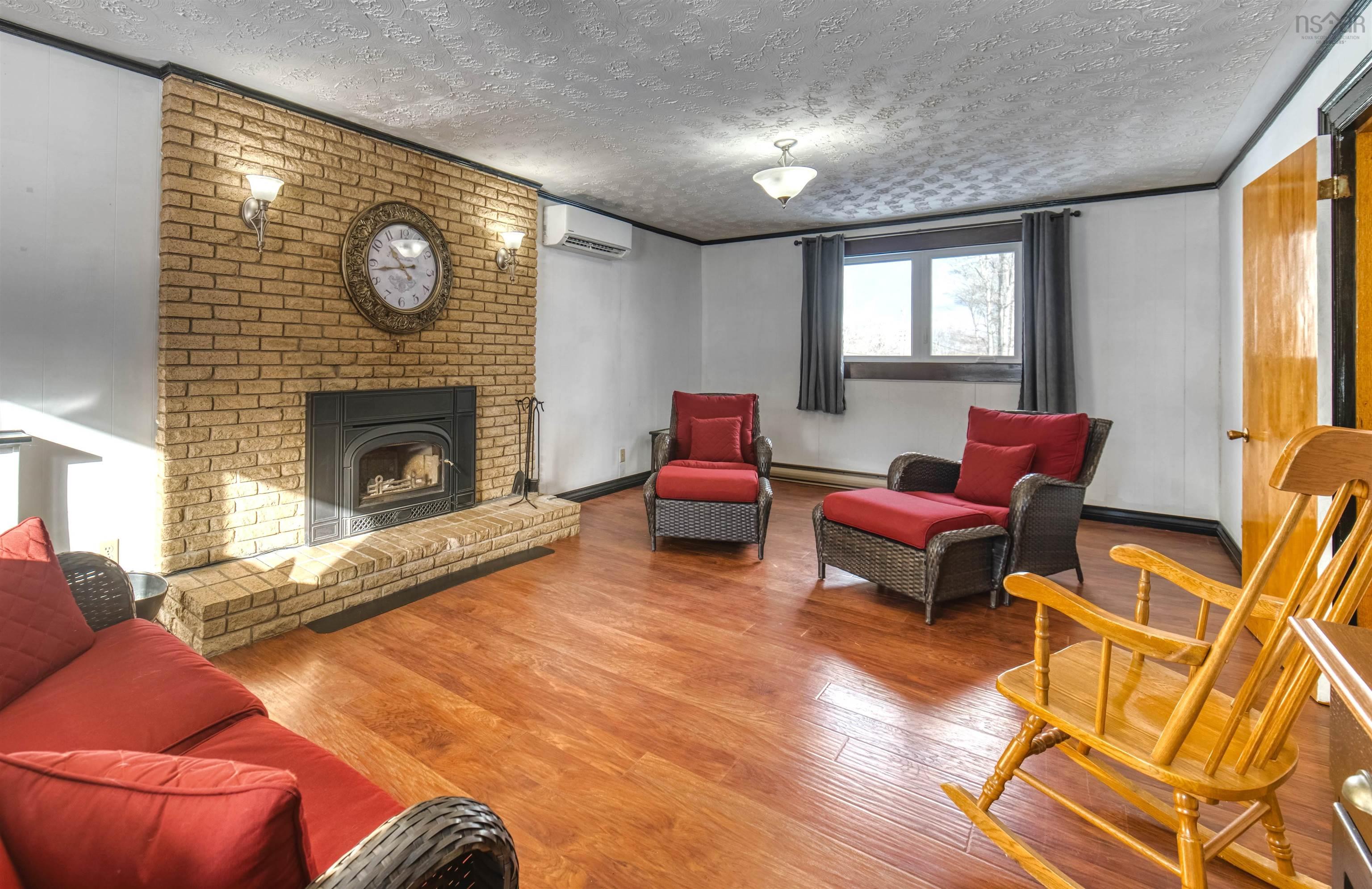 $499,900.00: 5 Alpine Drive, Bridgewater