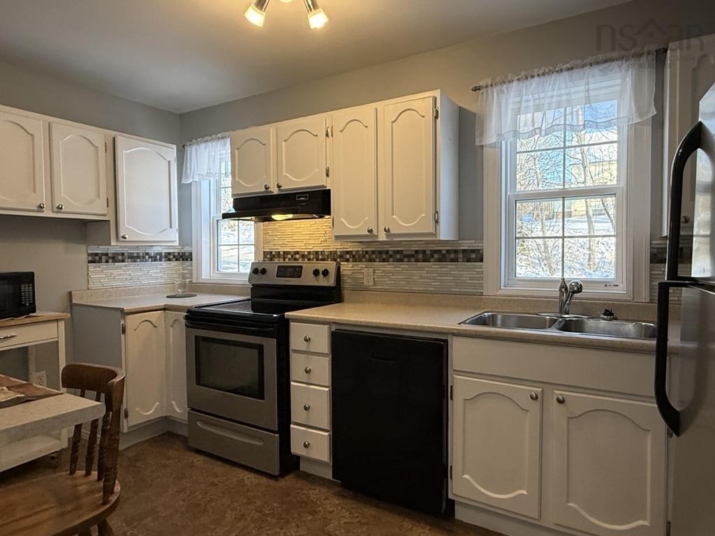 $239,900.00: 35 Aberdeen Avenue, New Glasgow