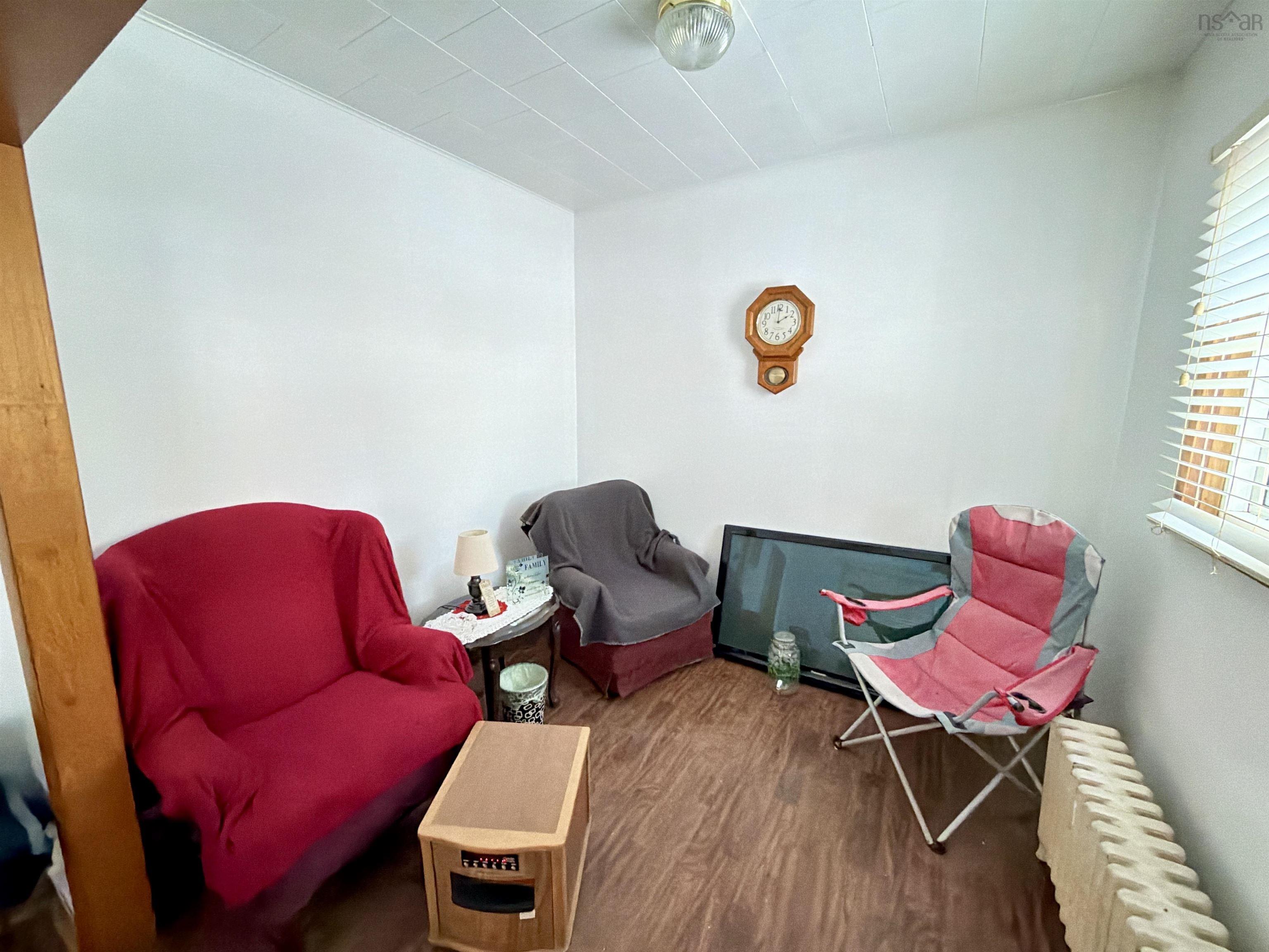 $136,900.00: 385 Gibbon Street, New Waterford