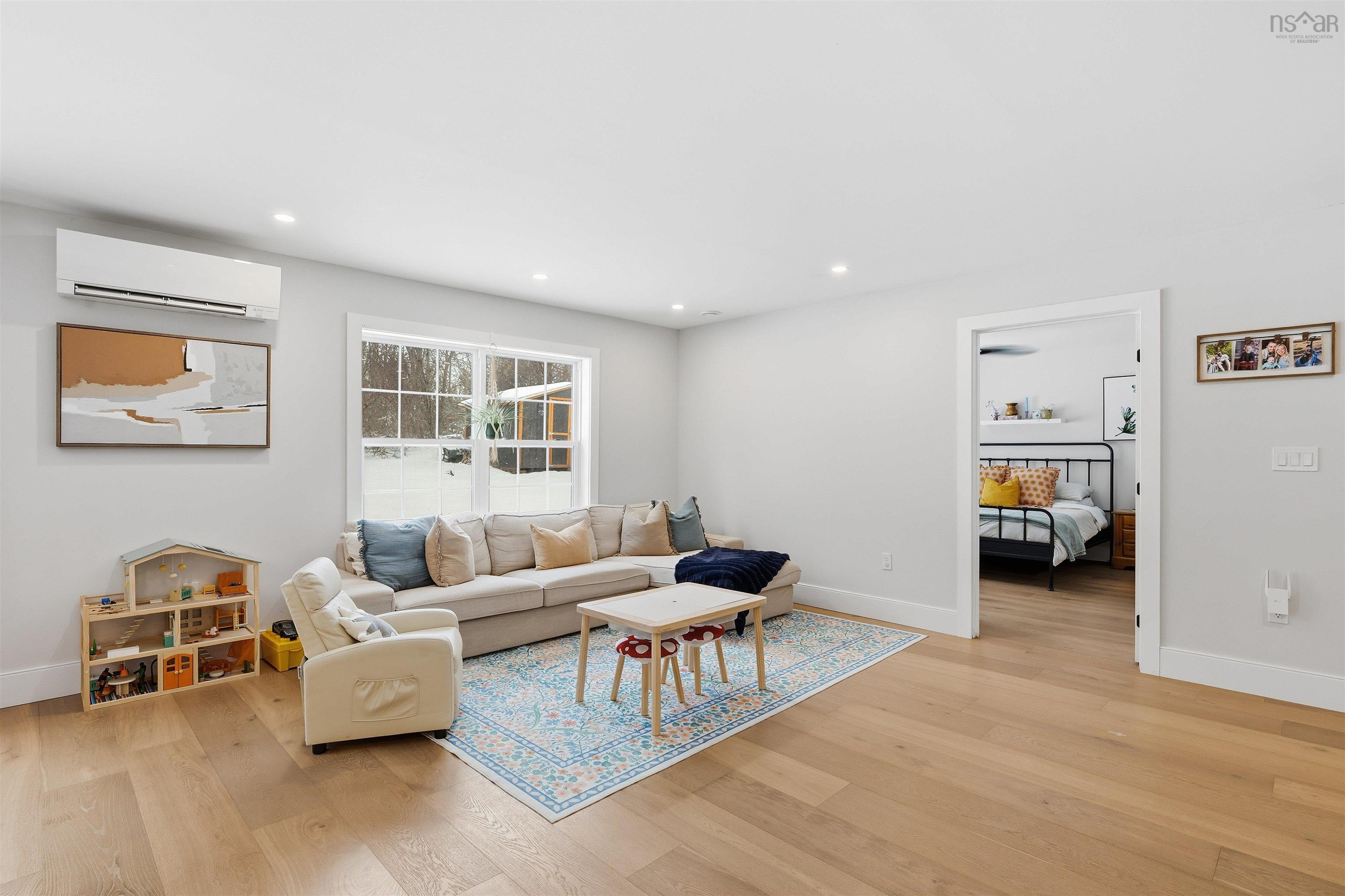 $599,900.00: 82 Town Road, Falmouth