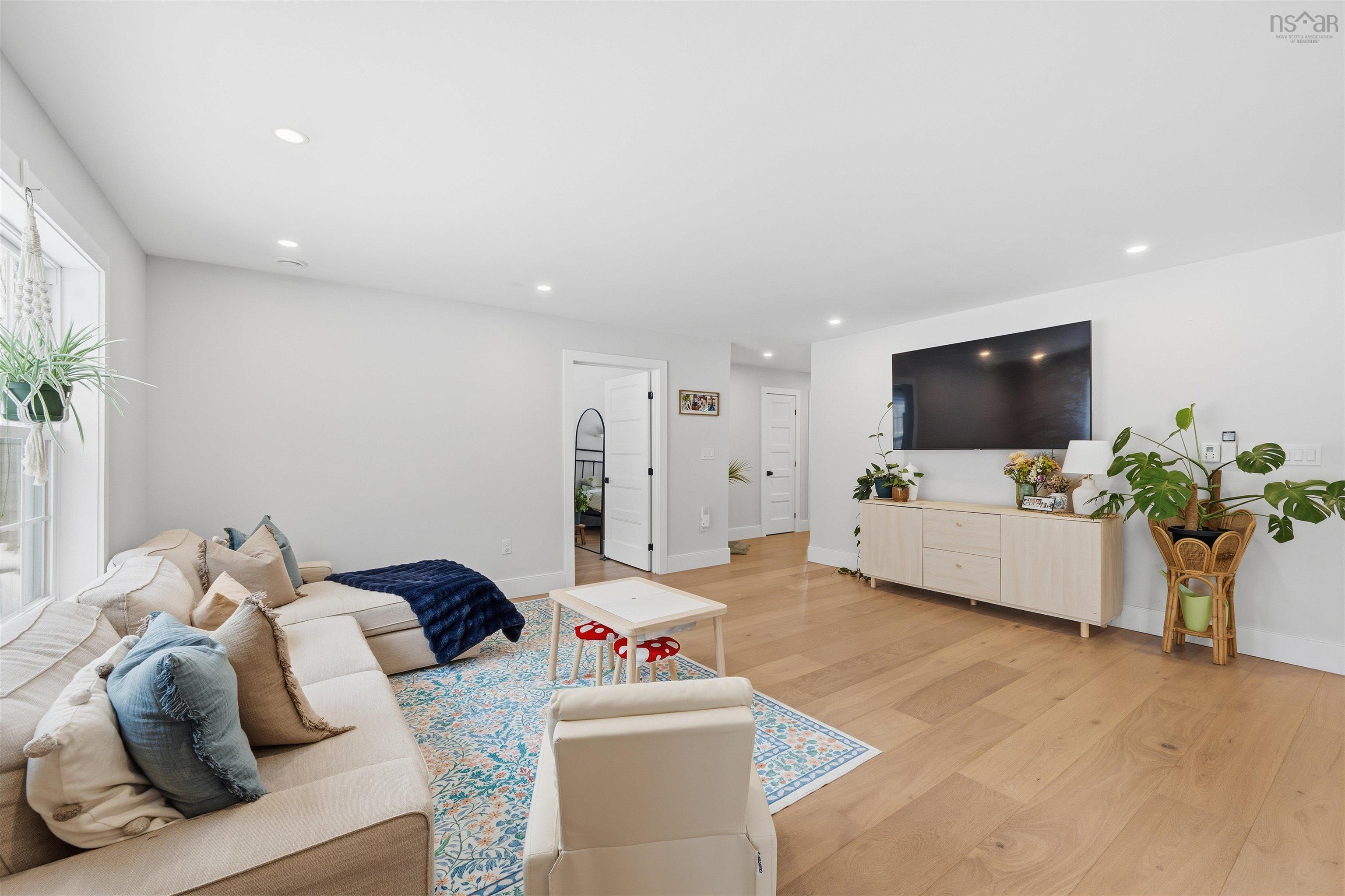 $599,900.00: 82 Town Road, Falmouth