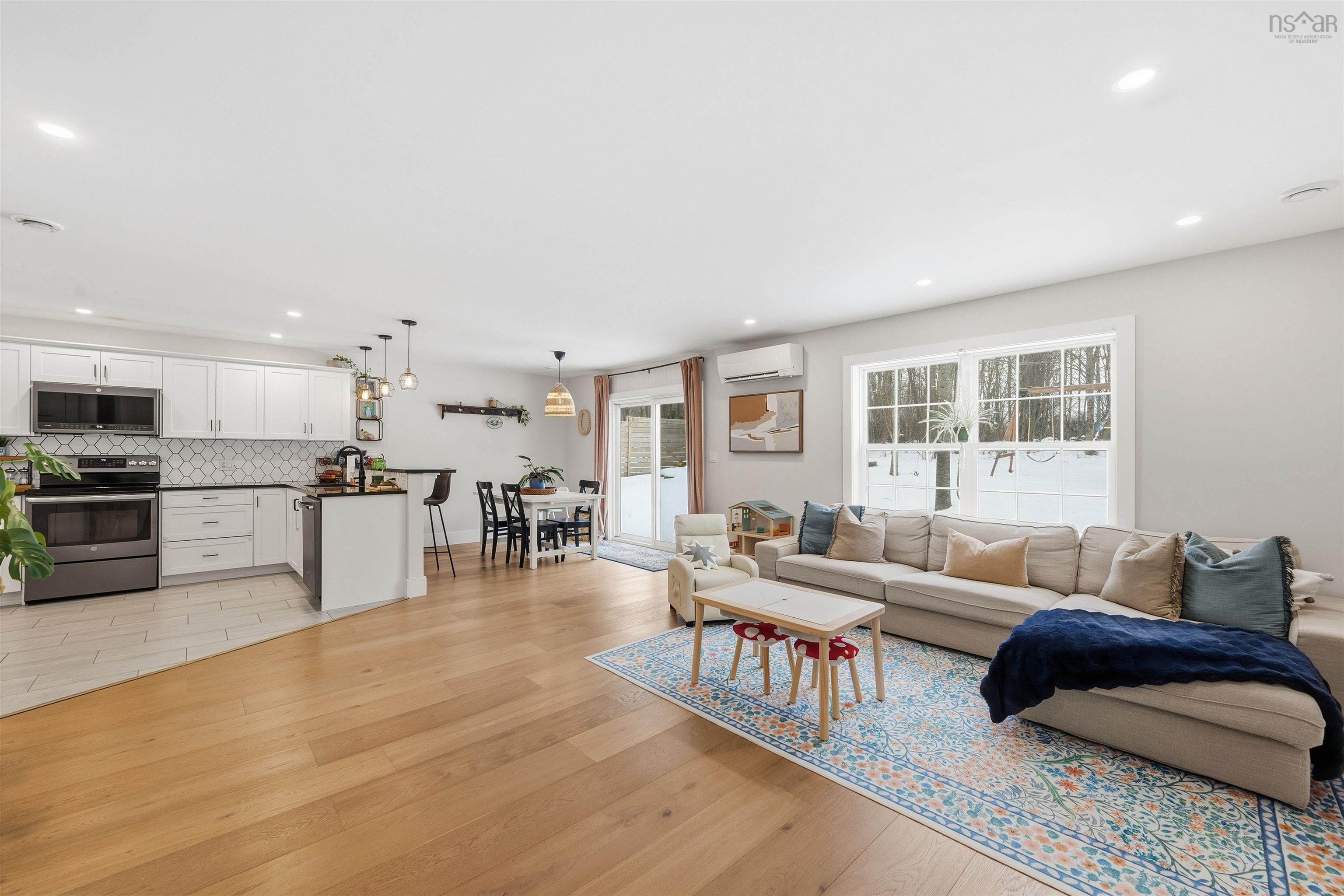 $599,900.00: 82 Town Road, Falmouth