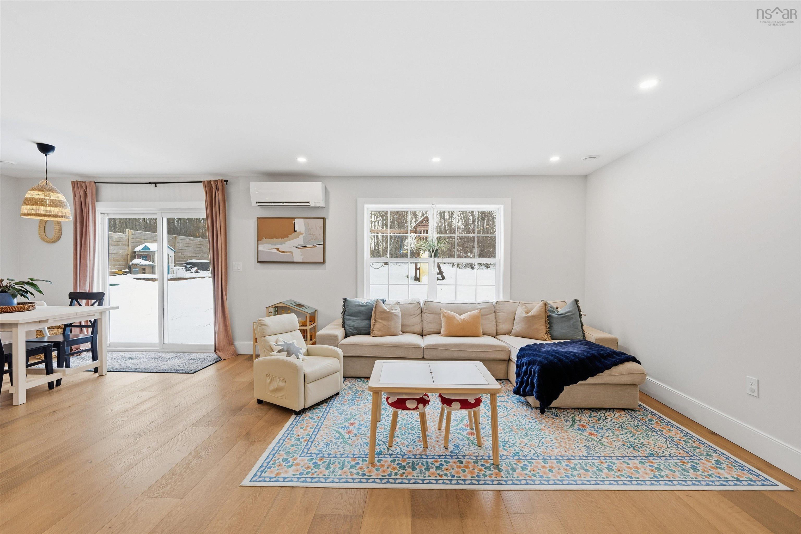 $599,900.00: 82 Town Road, Falmouth