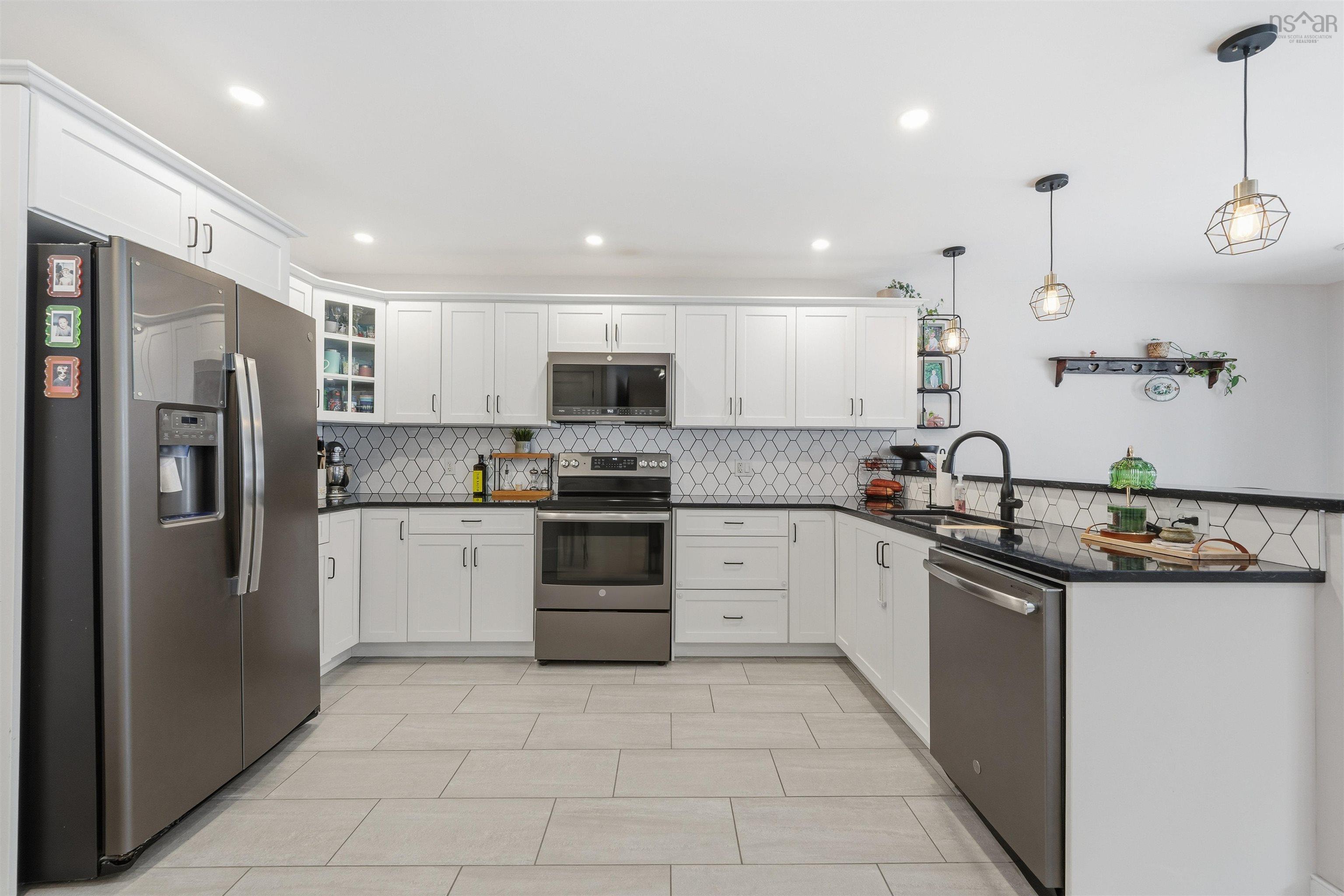 $599,900.00: 82 Town Road, Falmouth