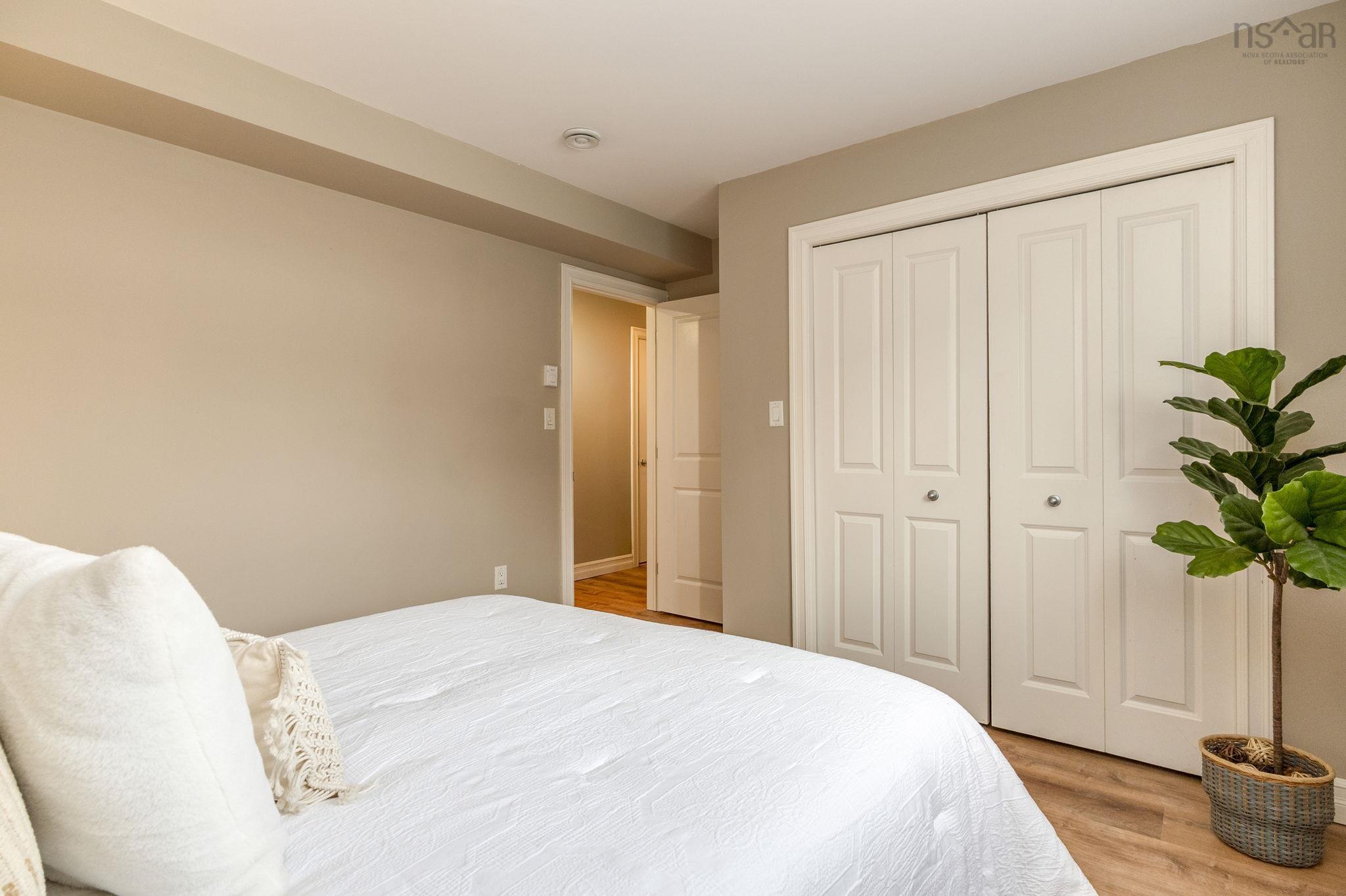 $535,000.00: 5411 Saunders Lane, Halifax