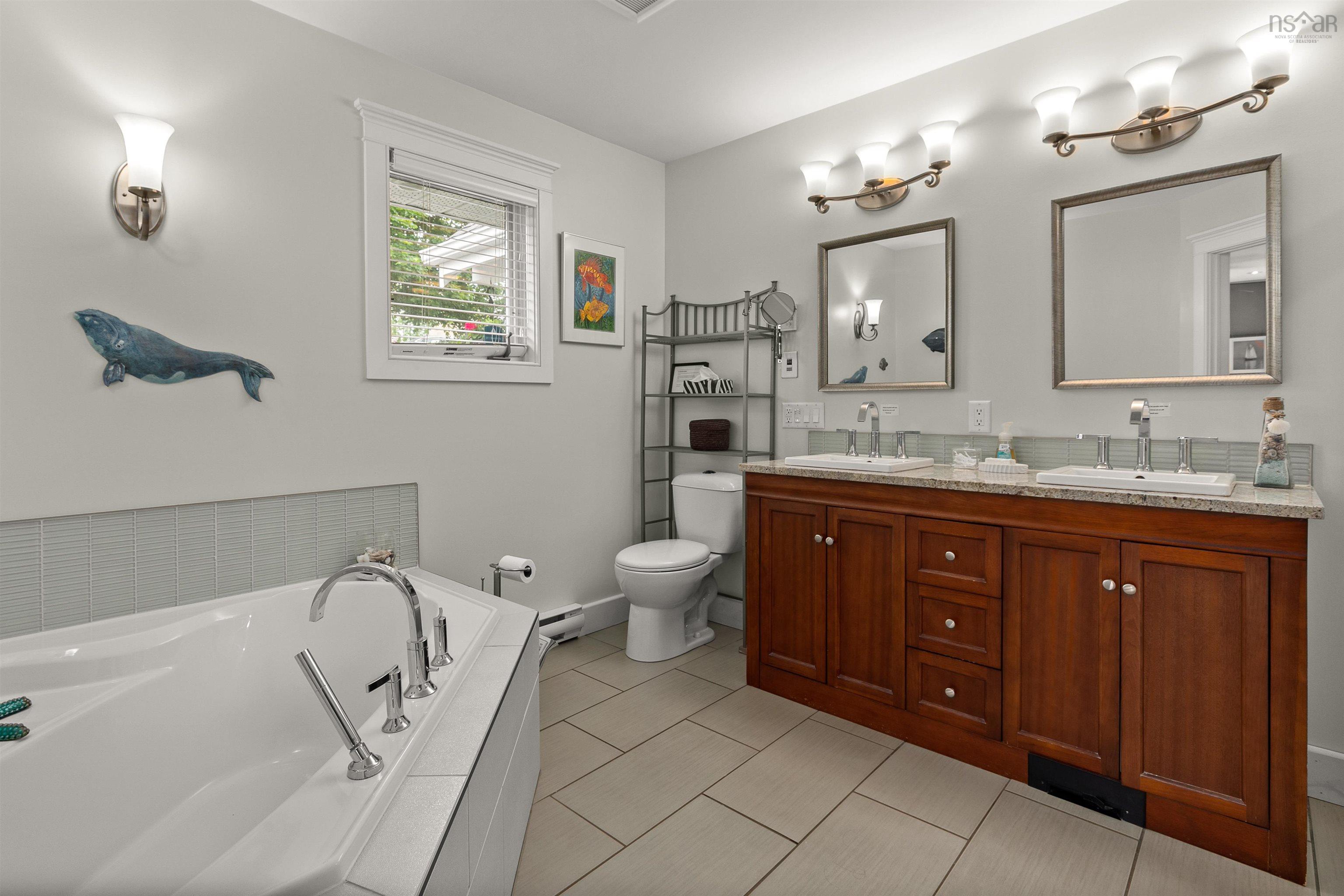 $1,435,000.00: 54 Bayview Drive, Hackett