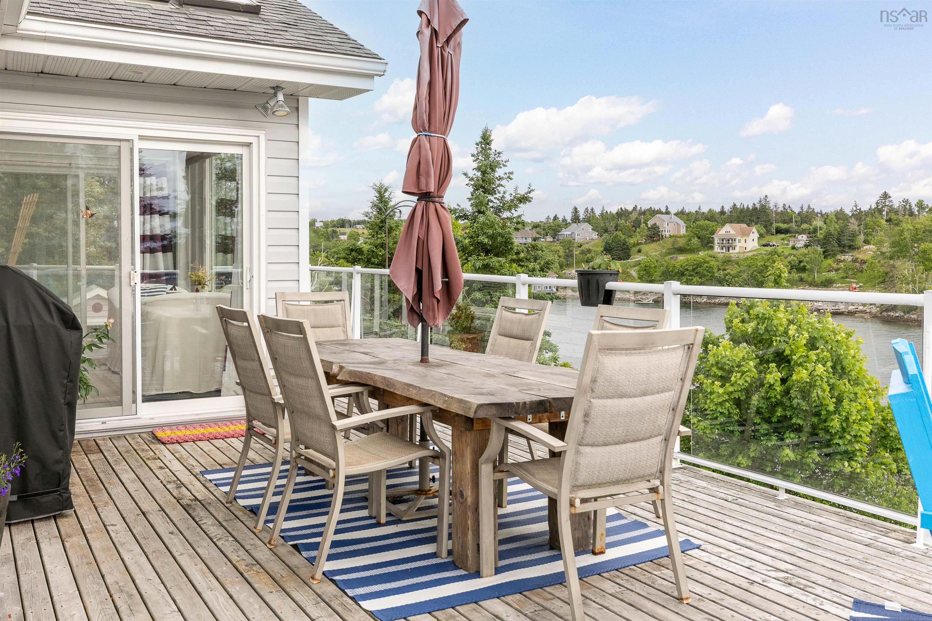 $1,435,000.00: 54 Bayview Drive, Hackett