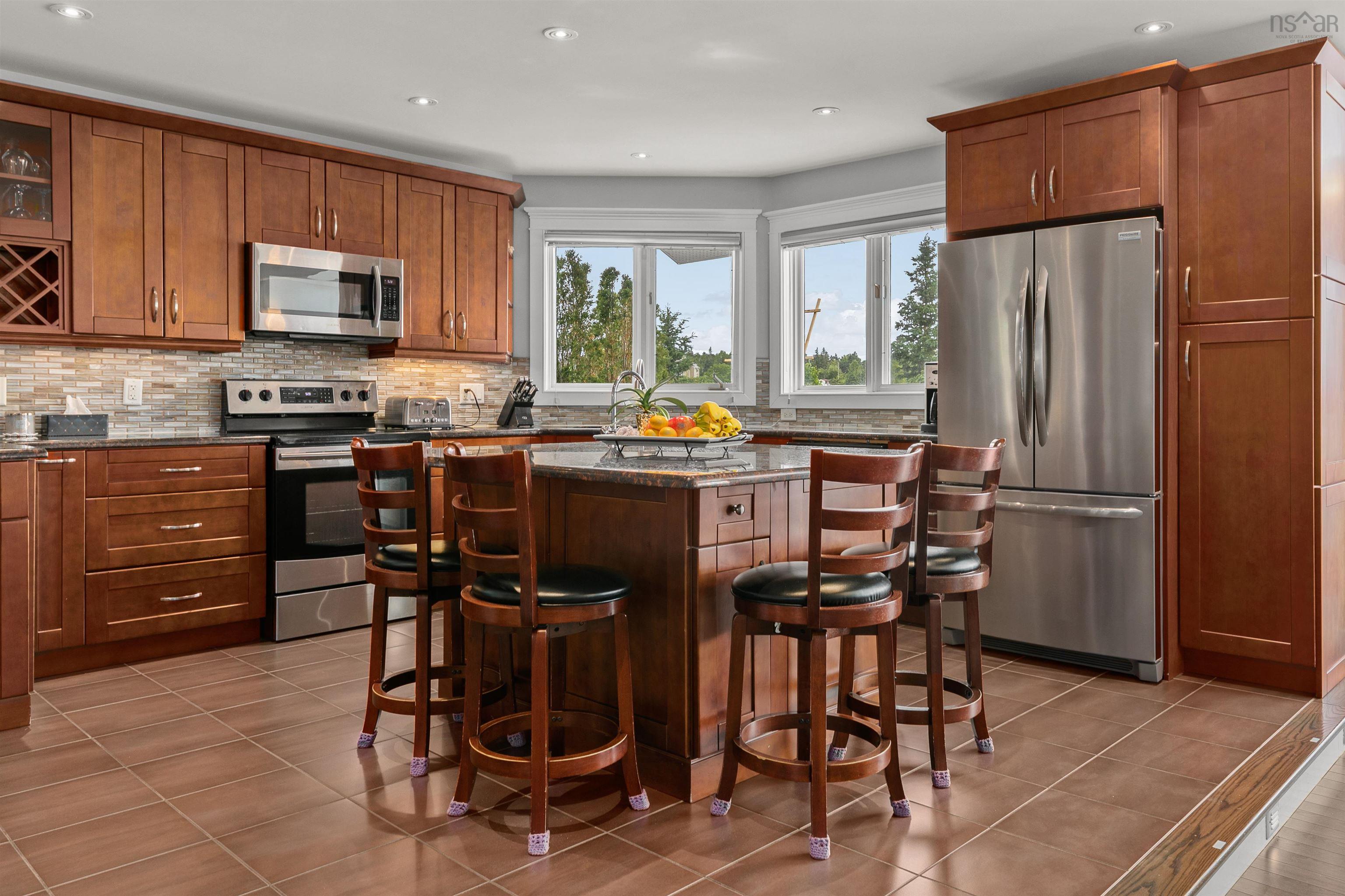 $1,435,000.00: 54 Bayview Drive, Hackett