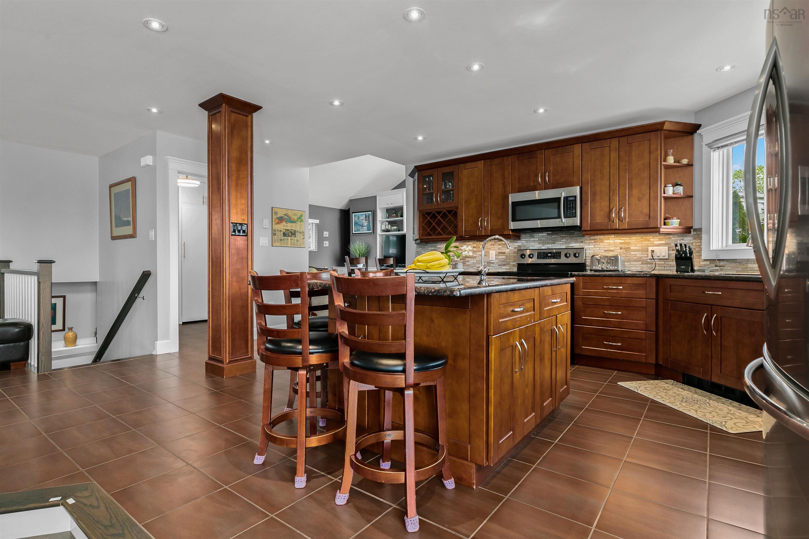 $1,435,000.00: 54 Bayview Drive, Hackett