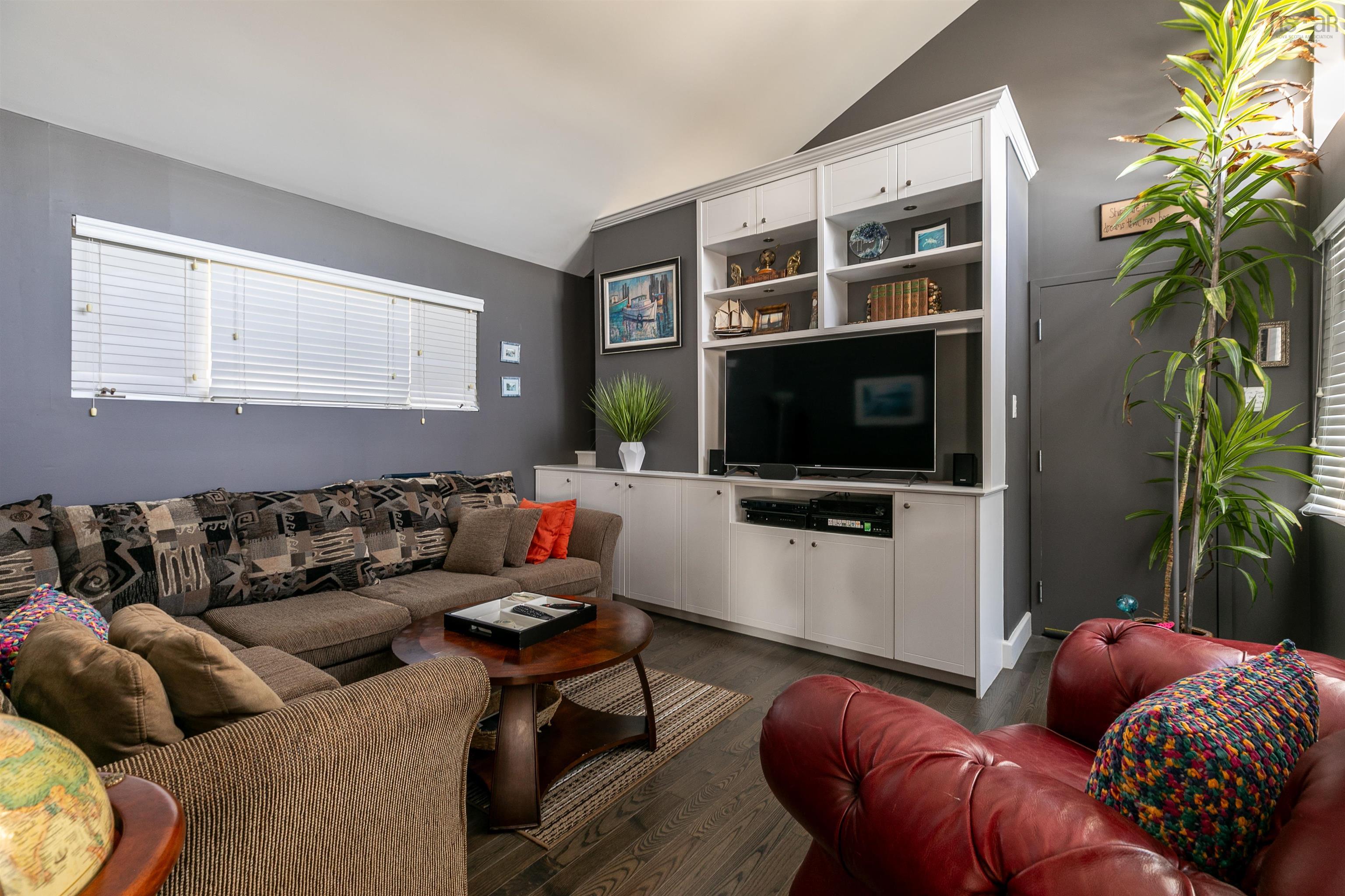 $1,435,000.00: 54 Bayview Drive, Hackett