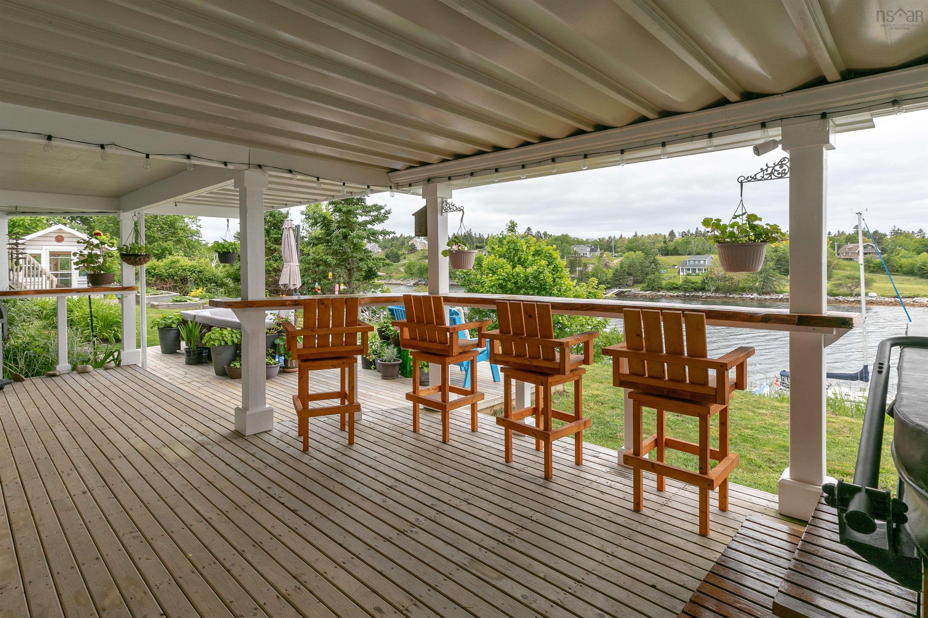 $1,435,000.00: 54 Bayview Drive, Hackett