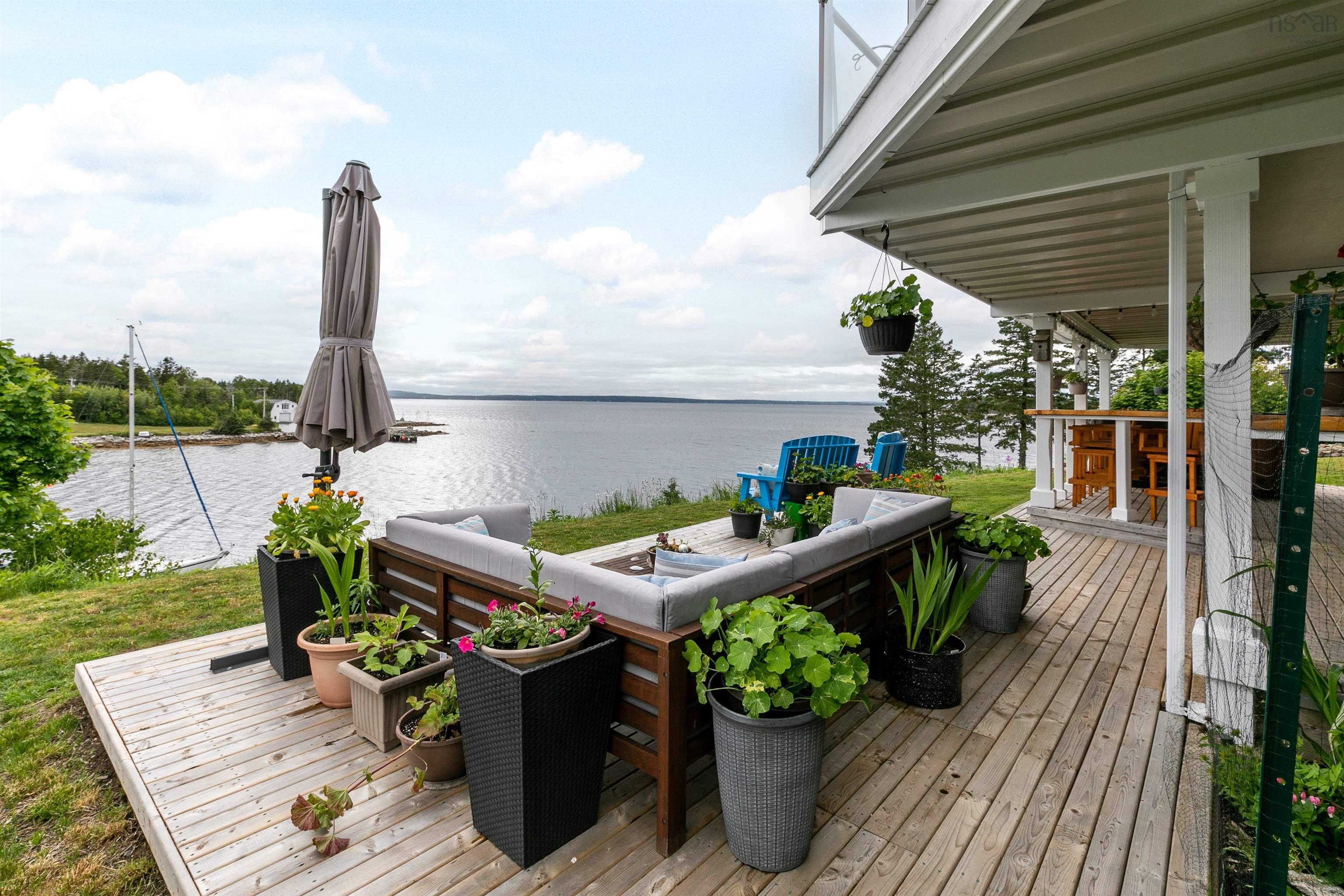 $1,435,000.00: 54 Bayview Drive, Hackett