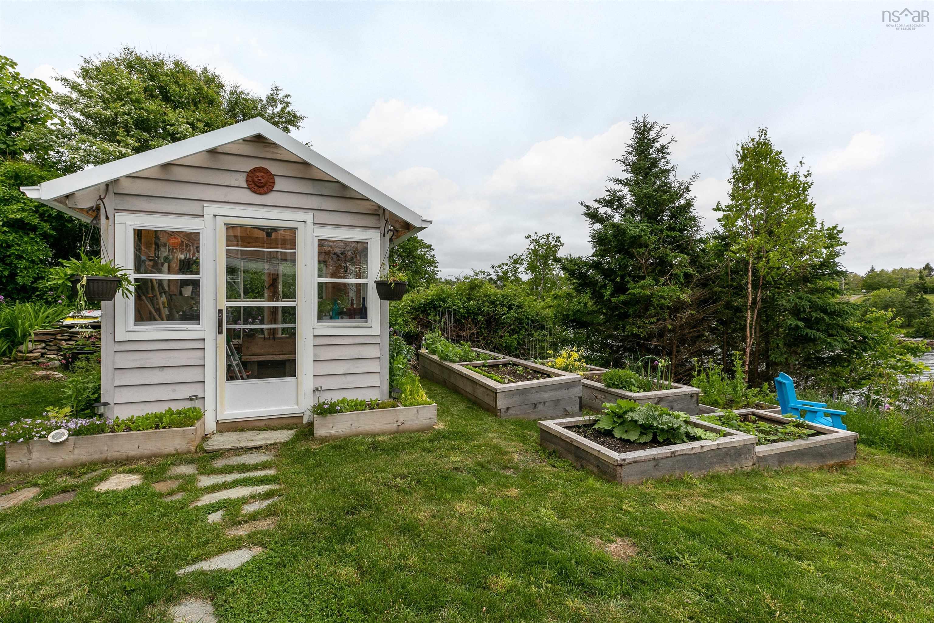 $1,435,000.00: 54 Bayview Drive, Hackett