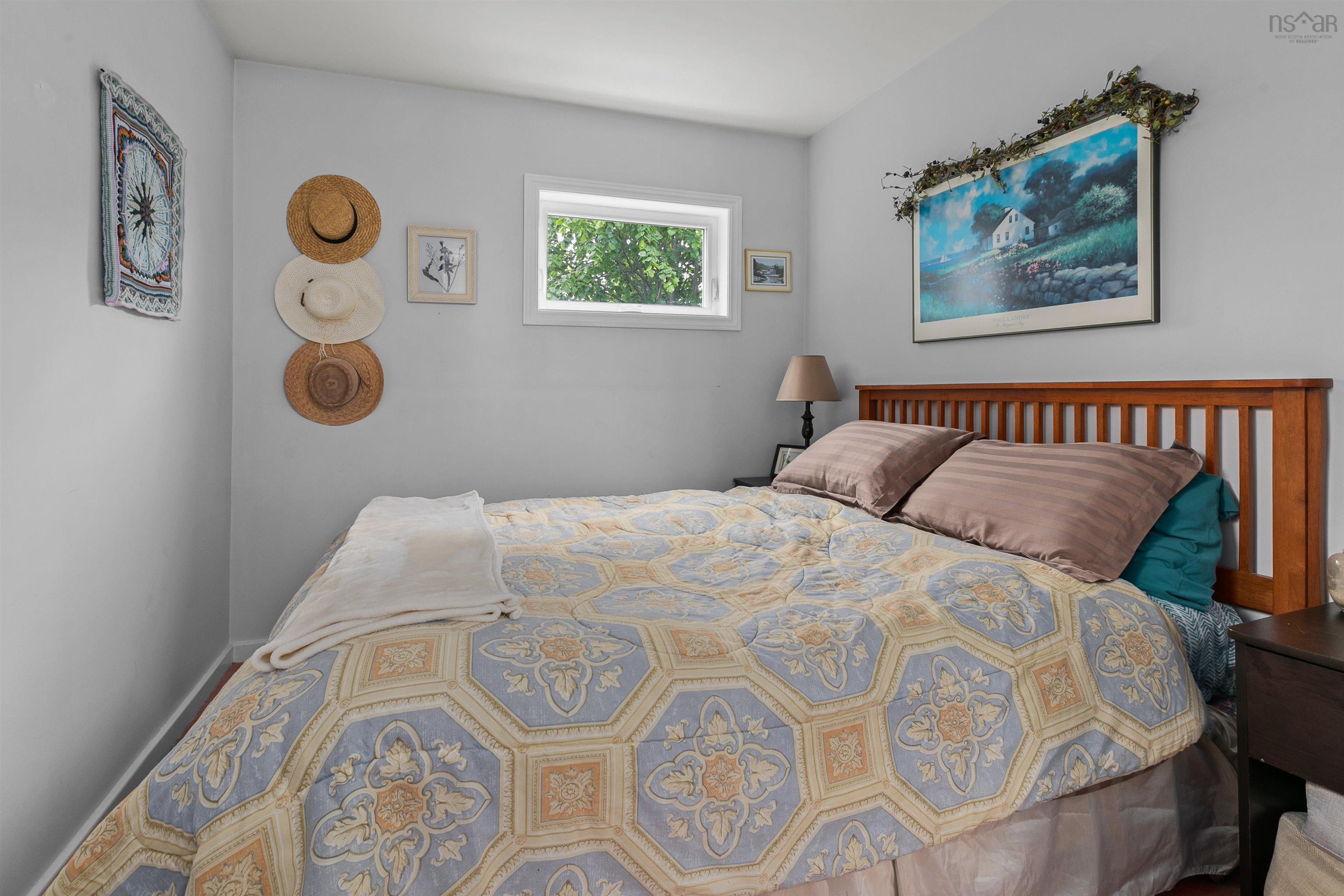 $1,435,000.00: 54 Bayview Drive, Hackett