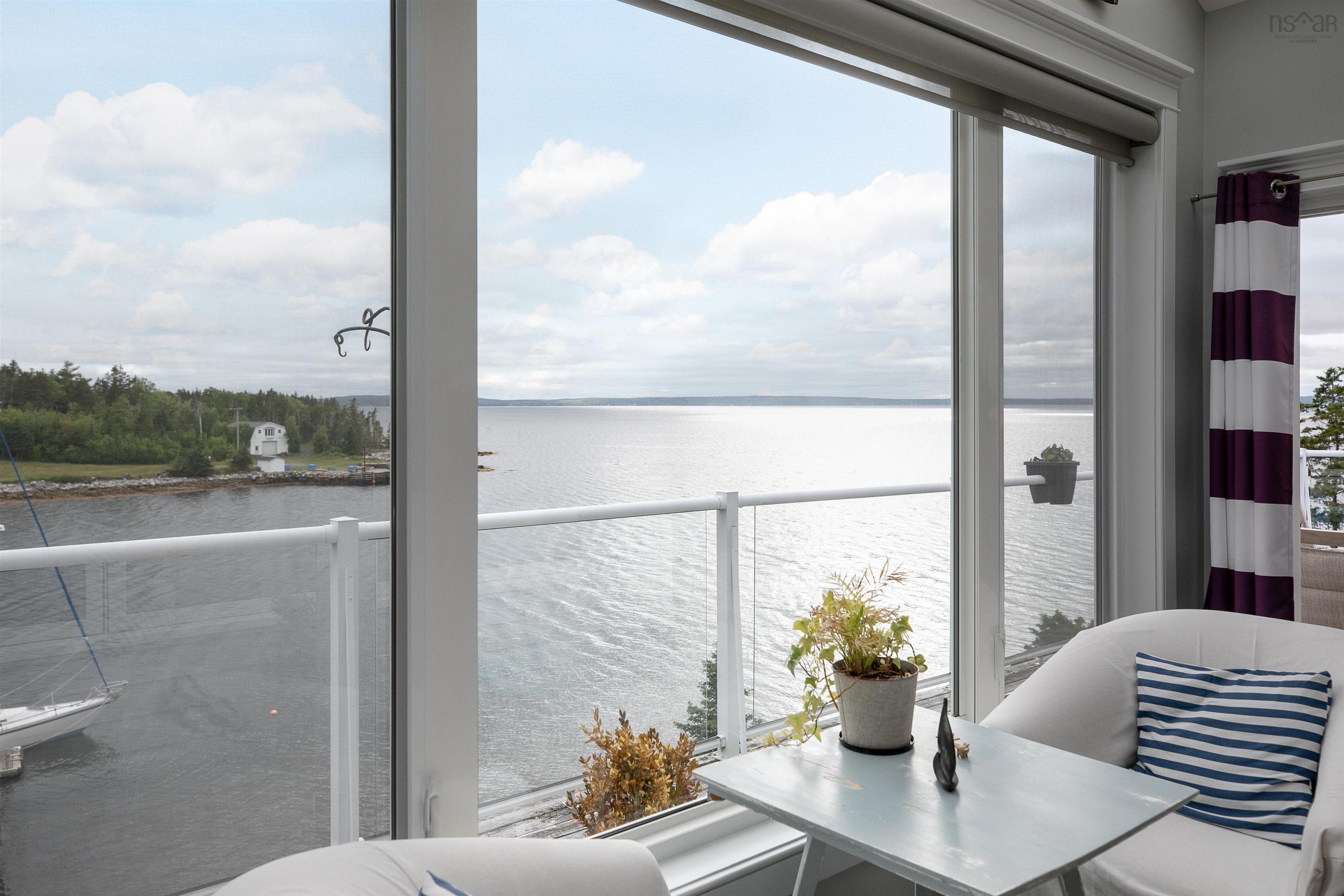 $1,435,000.00: 54 Bayview Drive, Hackett