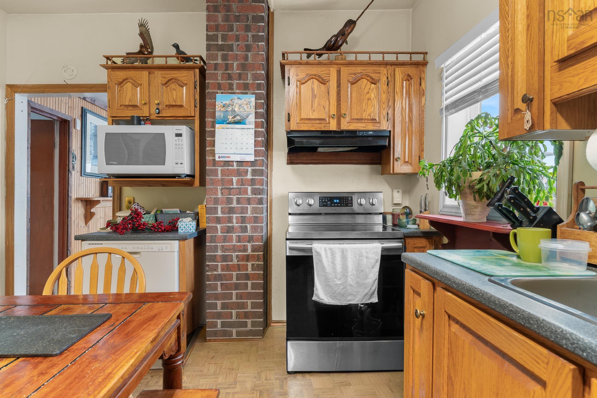 $299,900.00: 5 Herbert Street, Dartmouth