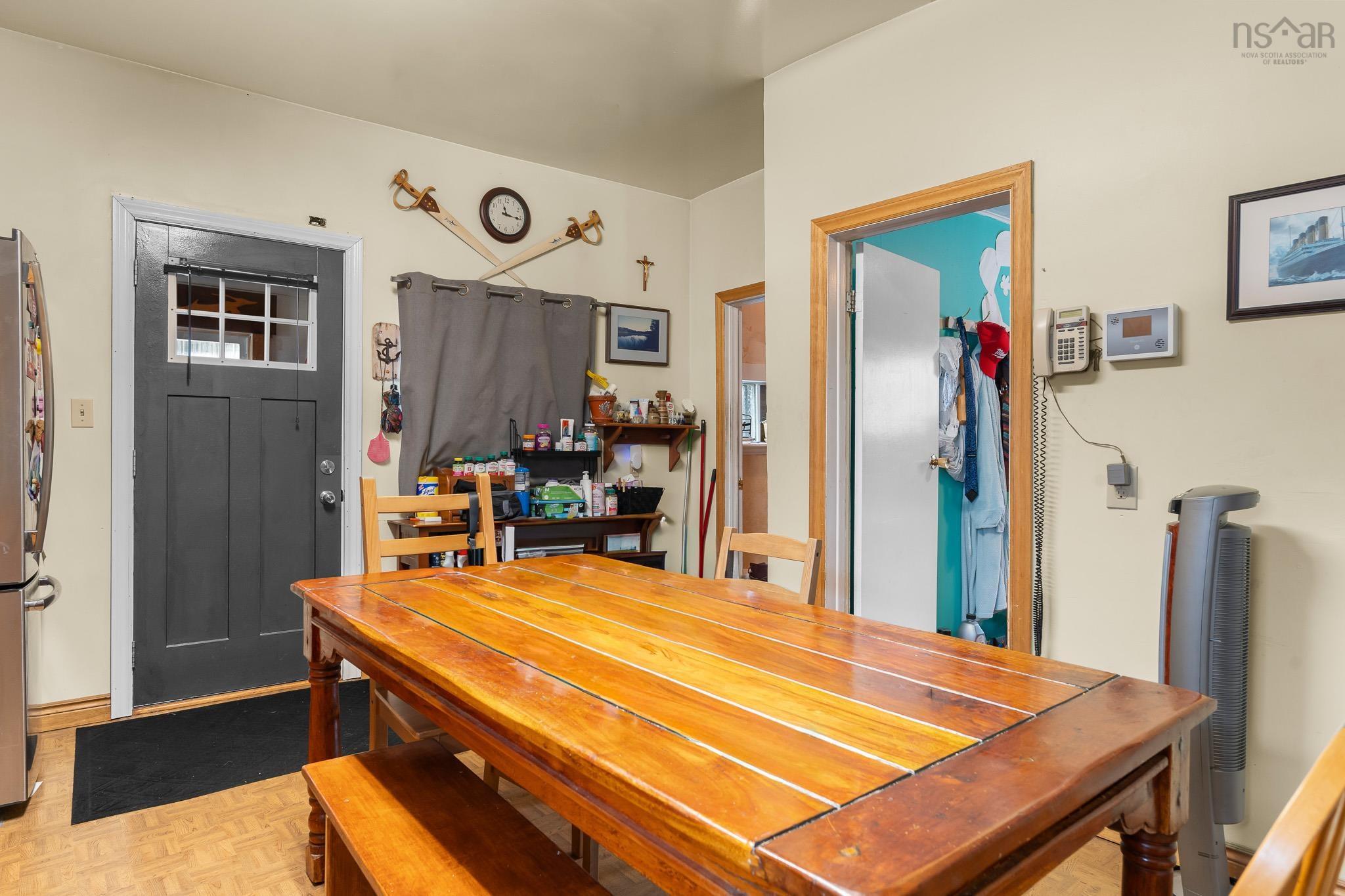 $299,900.00: 5 Herbert Street, Dartmouth