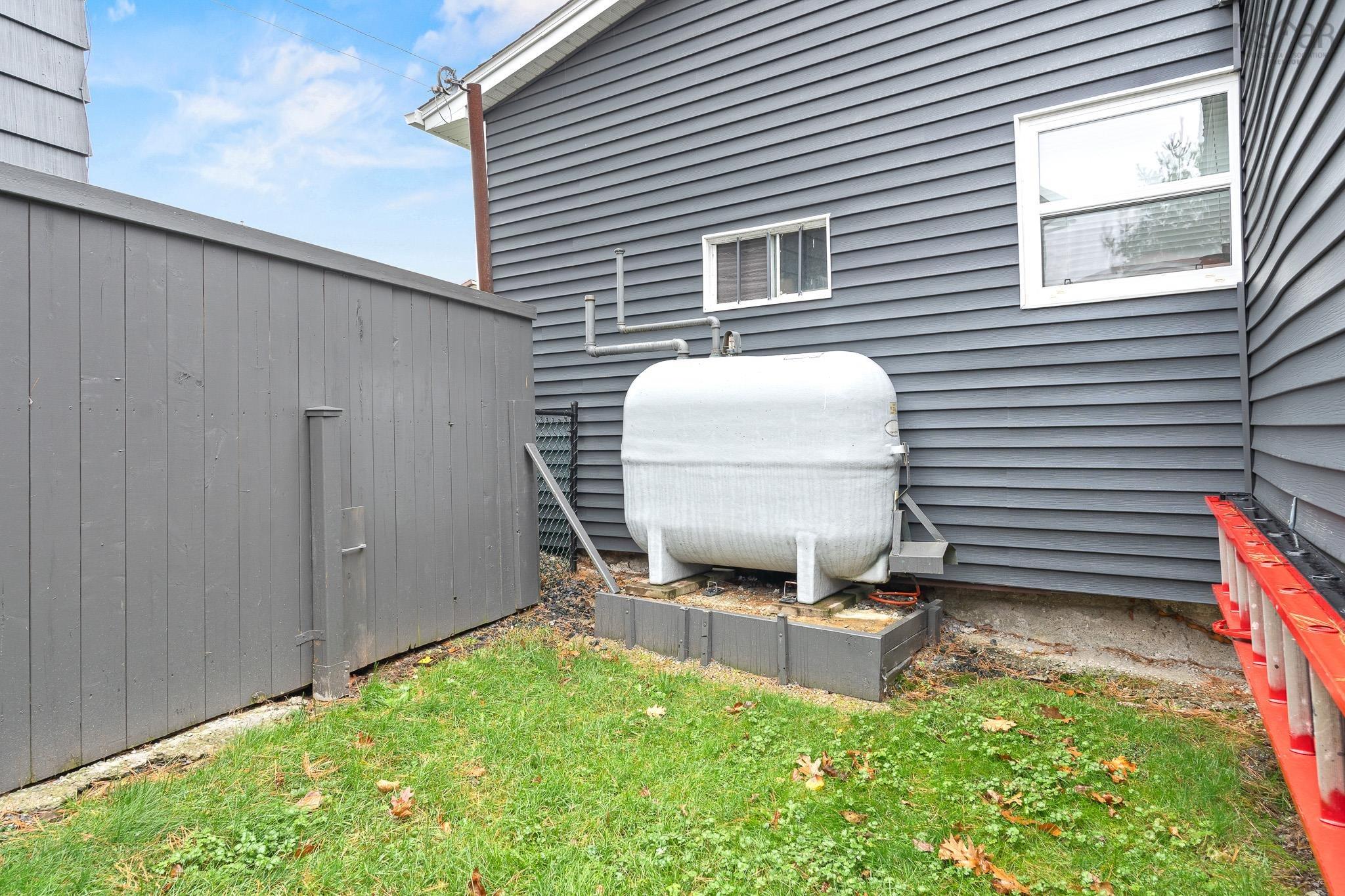 $299,900.00: 5 Herbert Street, Dartmouth