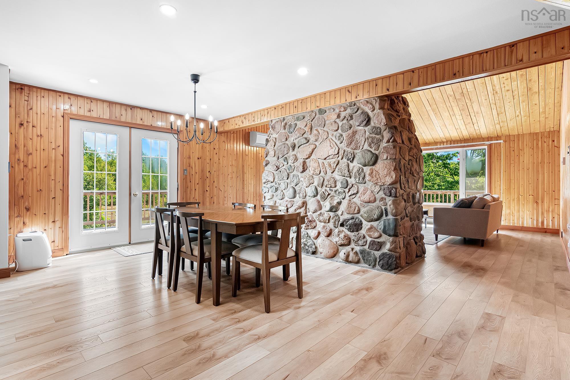 $669,900.00: 420 Highway 246, Wentworth