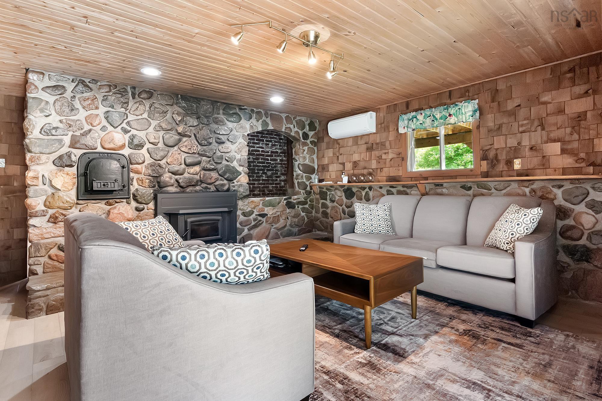 $669,900.00: 420 Highway 246, Wentworth