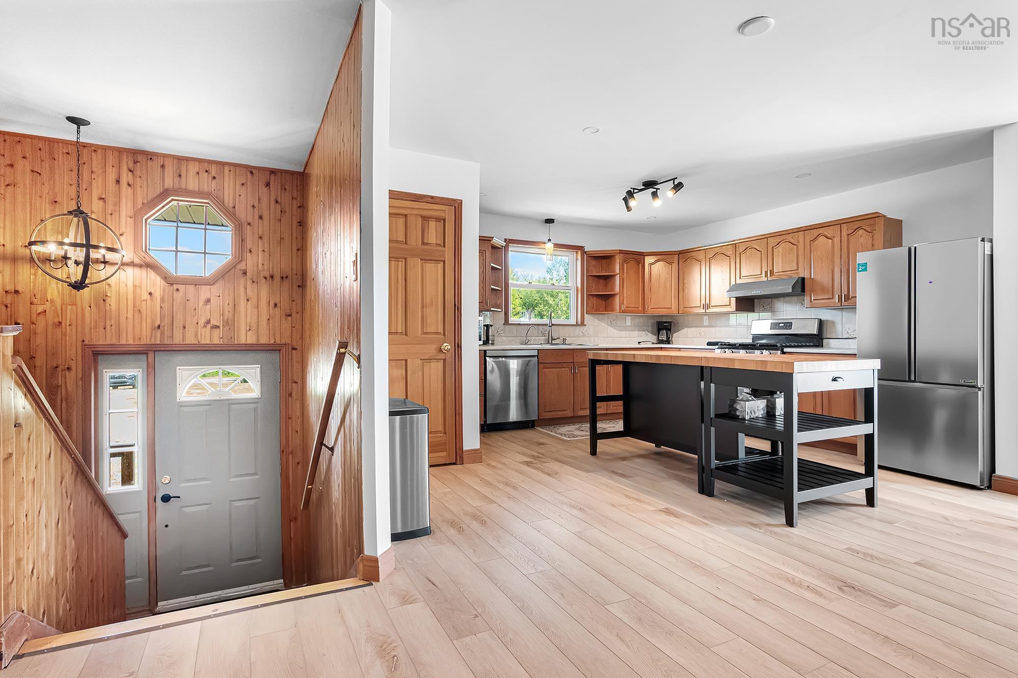 $669,900.00: 420 Highway 246, Wentworth