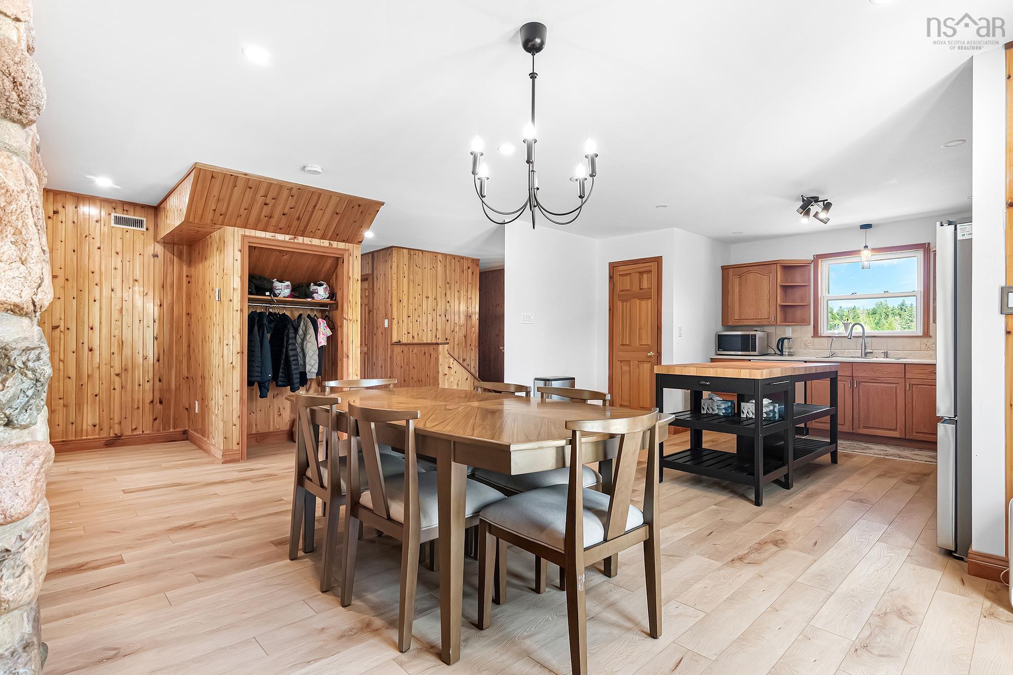 $669,900.00: 420 Highway 246, Wentworth