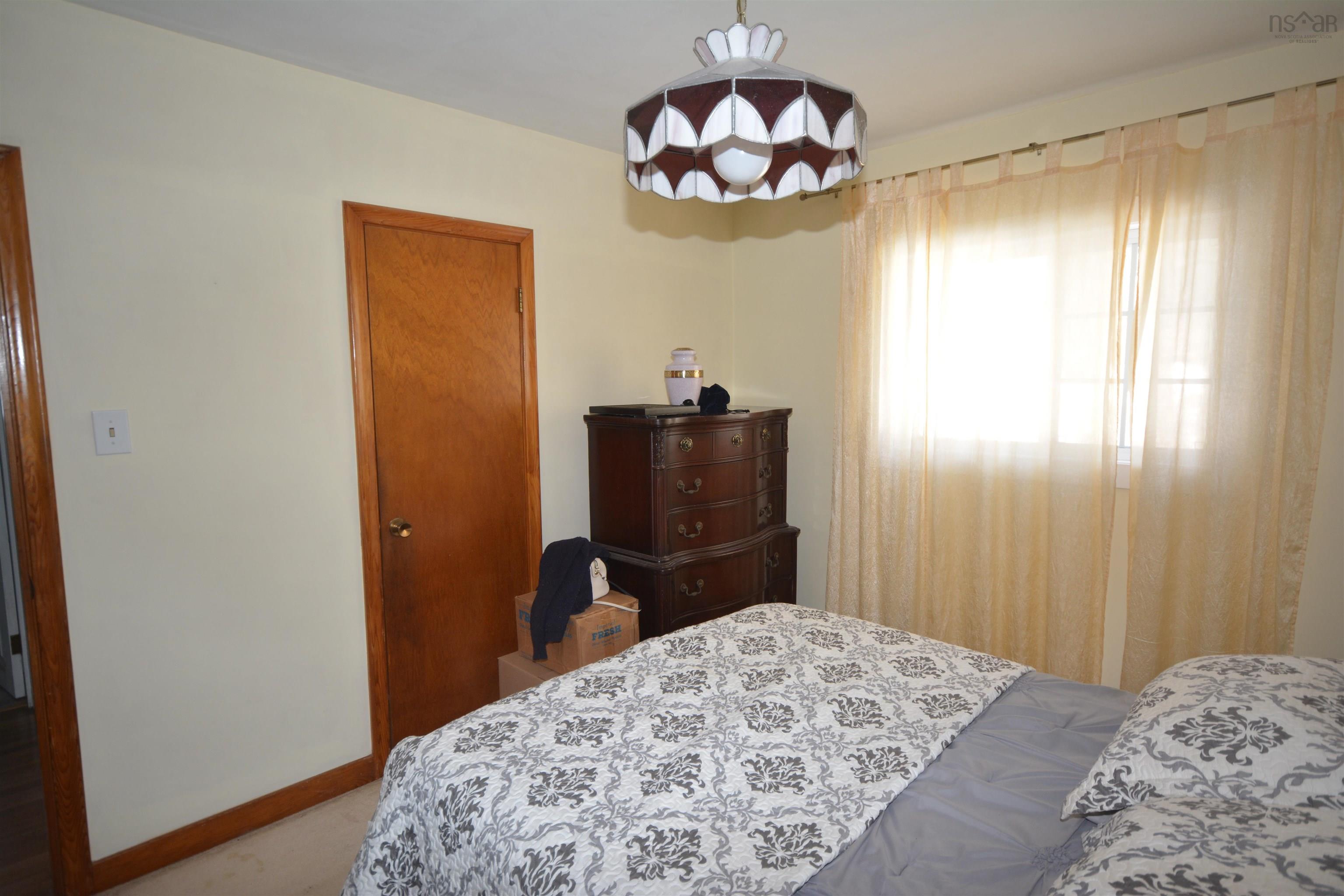 $459,900.00: 15 Iris Avenue, Herring Cove