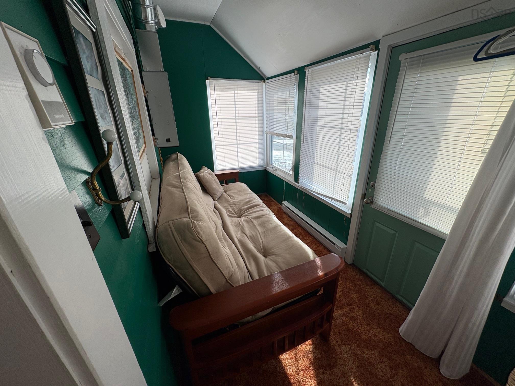 $229,900.00: 811 French Cross Road, Morden