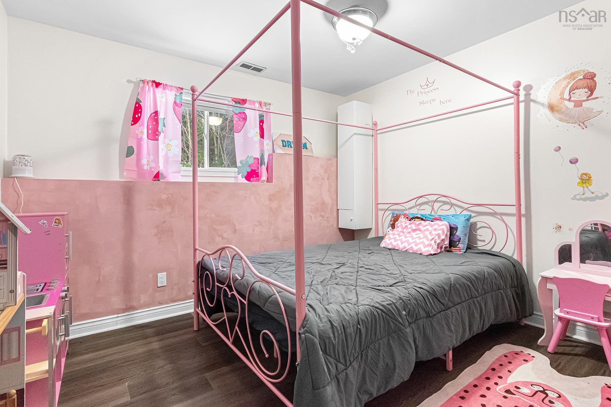 $664,900.00: 45 Rockcliffe Crescent, Hammonds Plains