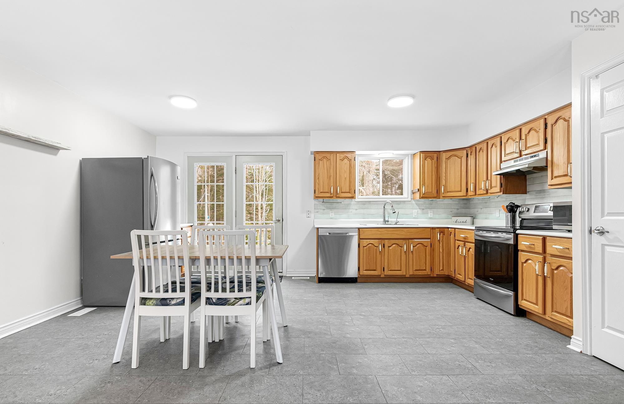 $664,900.00: 45 Rockcliffe Crescent, Hammonds Plains