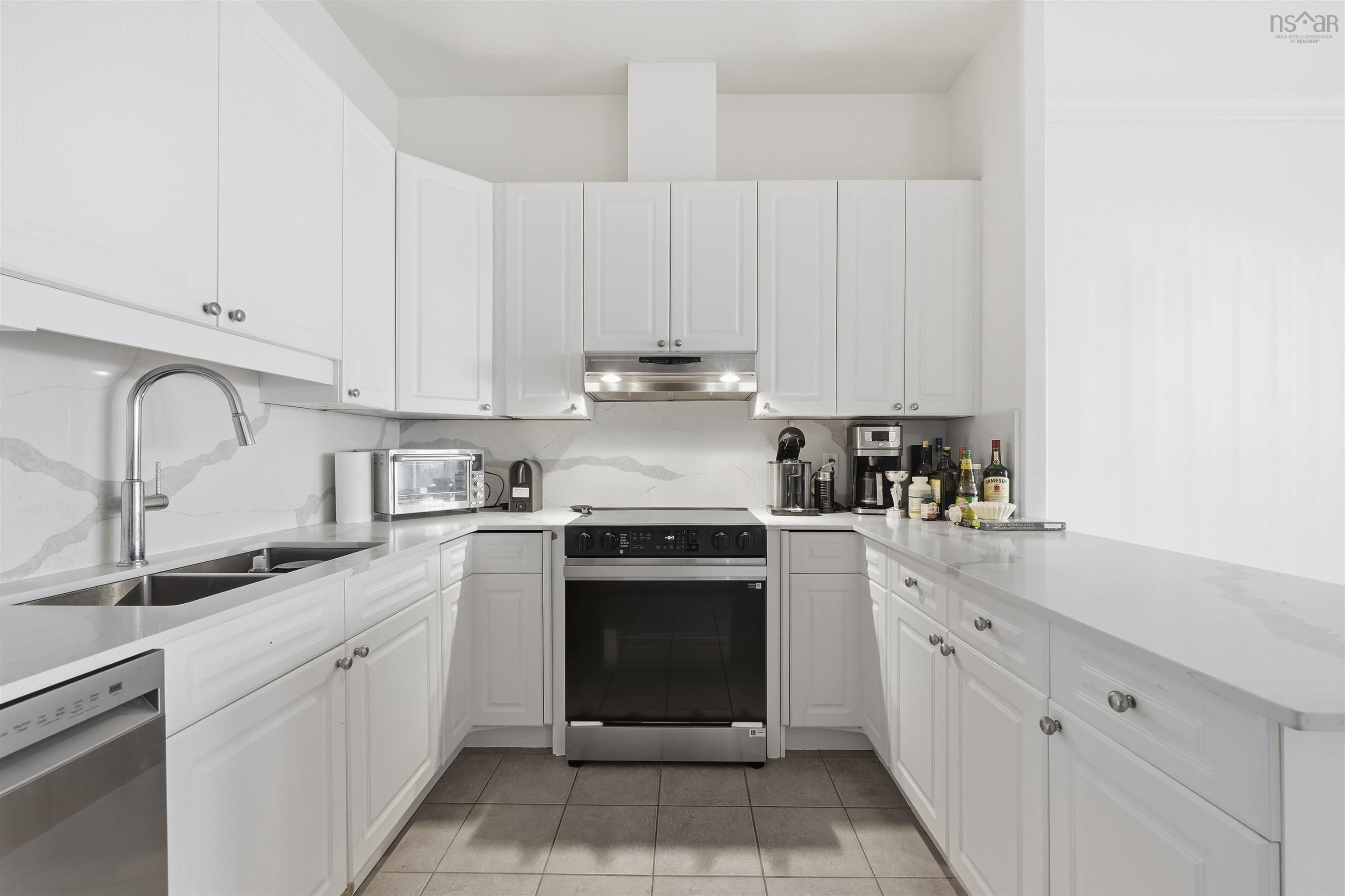 $639,900.00: 506 94 Bedros Lane, Halifax